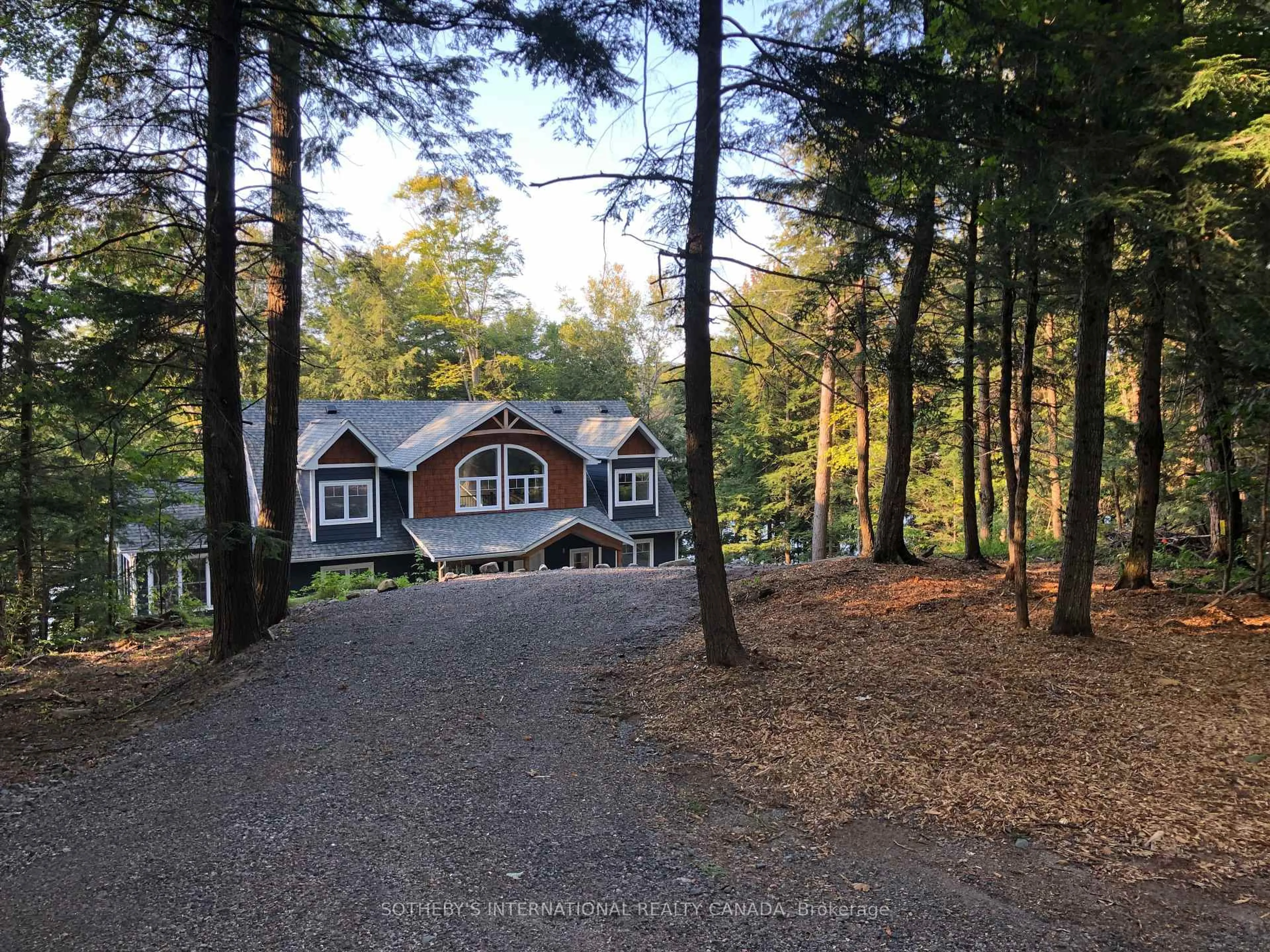 A pic from outside/outdoor area/front of a property/back of a property/a pic from drone, forest/trees view for 8091 Lake Joseph Rd #6, Muskoka Lakes Ontario P0C 1H0