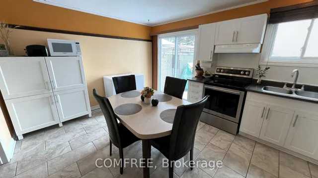 56 Fieldgate Dr, Ottawa 5