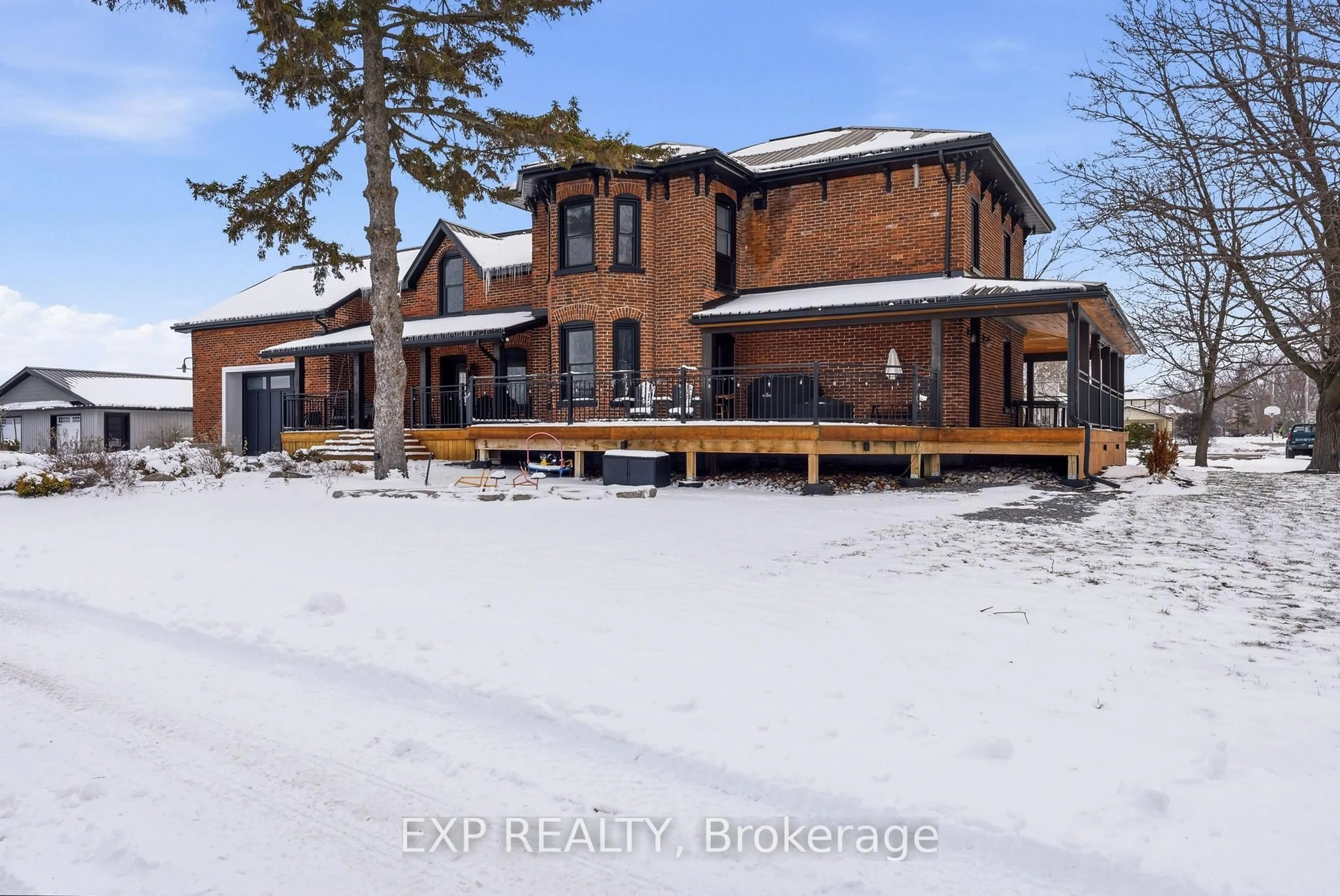 A pic from outside/outdoor area/front of a property/back of a property/a pic from drone, building for 348 Massassauga Rd, Prince Edward County Ontario K8N 4Z7