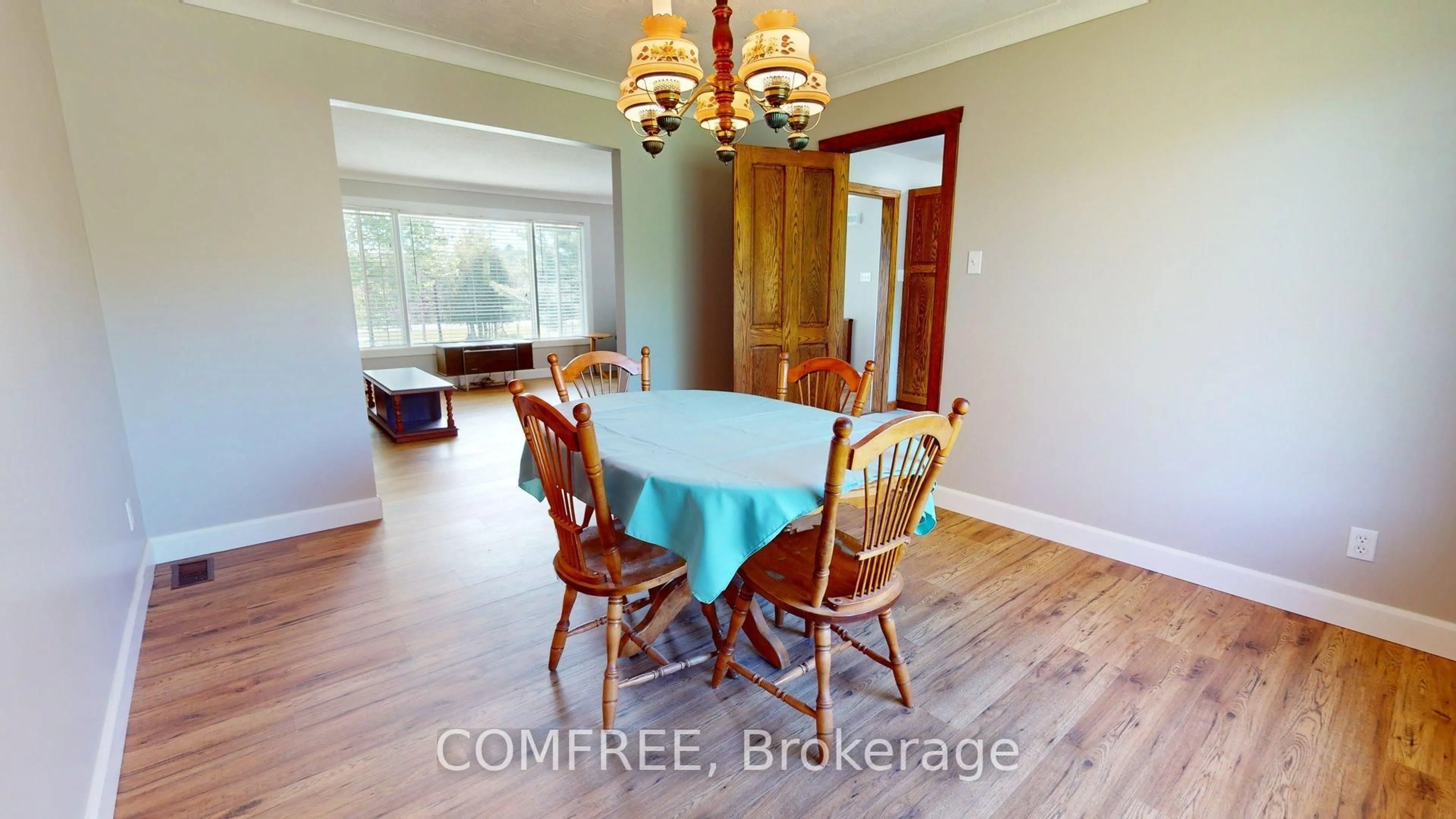 Dining room, wood/laminate floor for 4437 County Road 12, South Stormont Ontario K0C 1R0