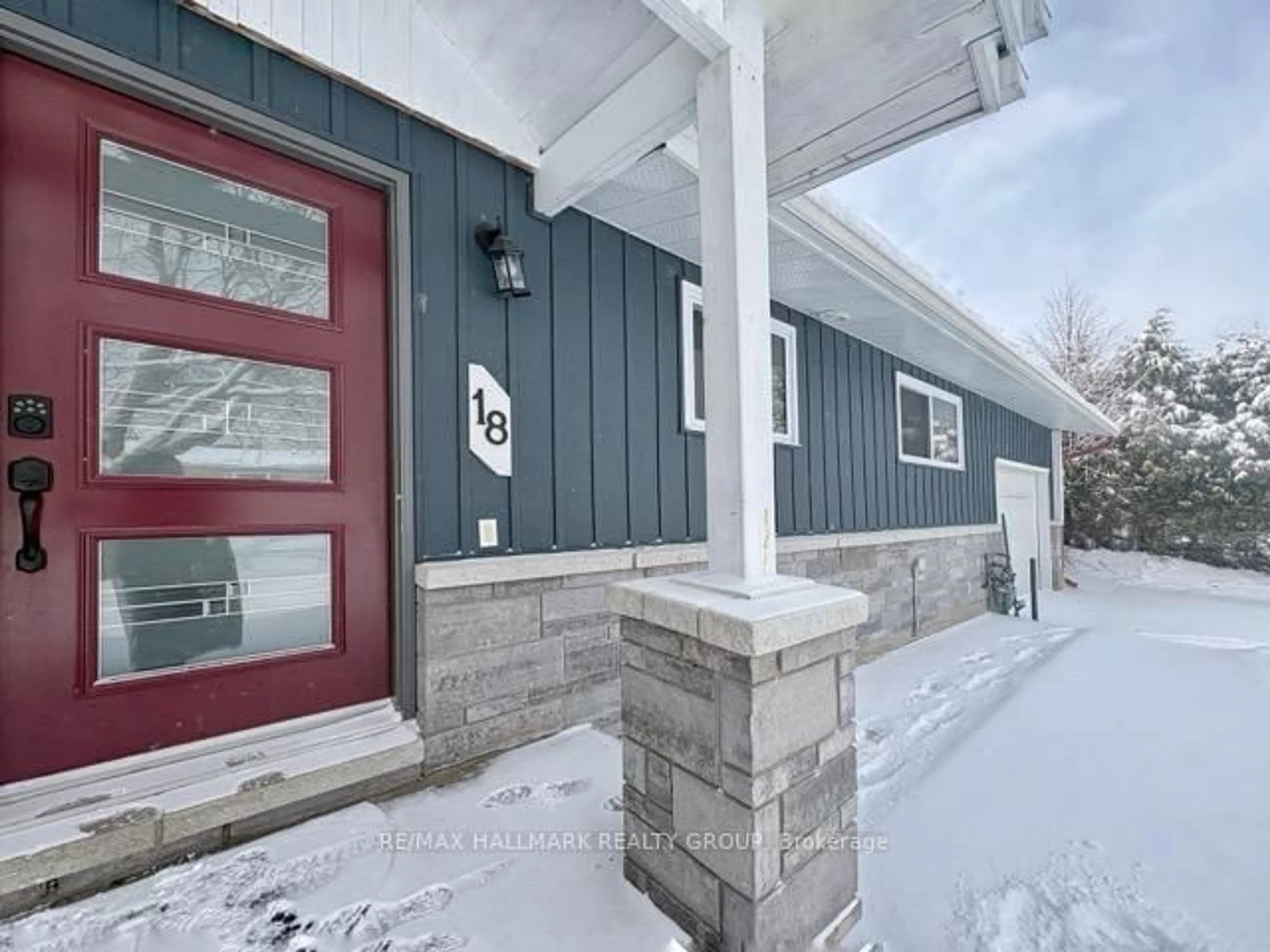 Unknown for 18 Forest Park Ave, Ottawa Ontario K2E 5A1