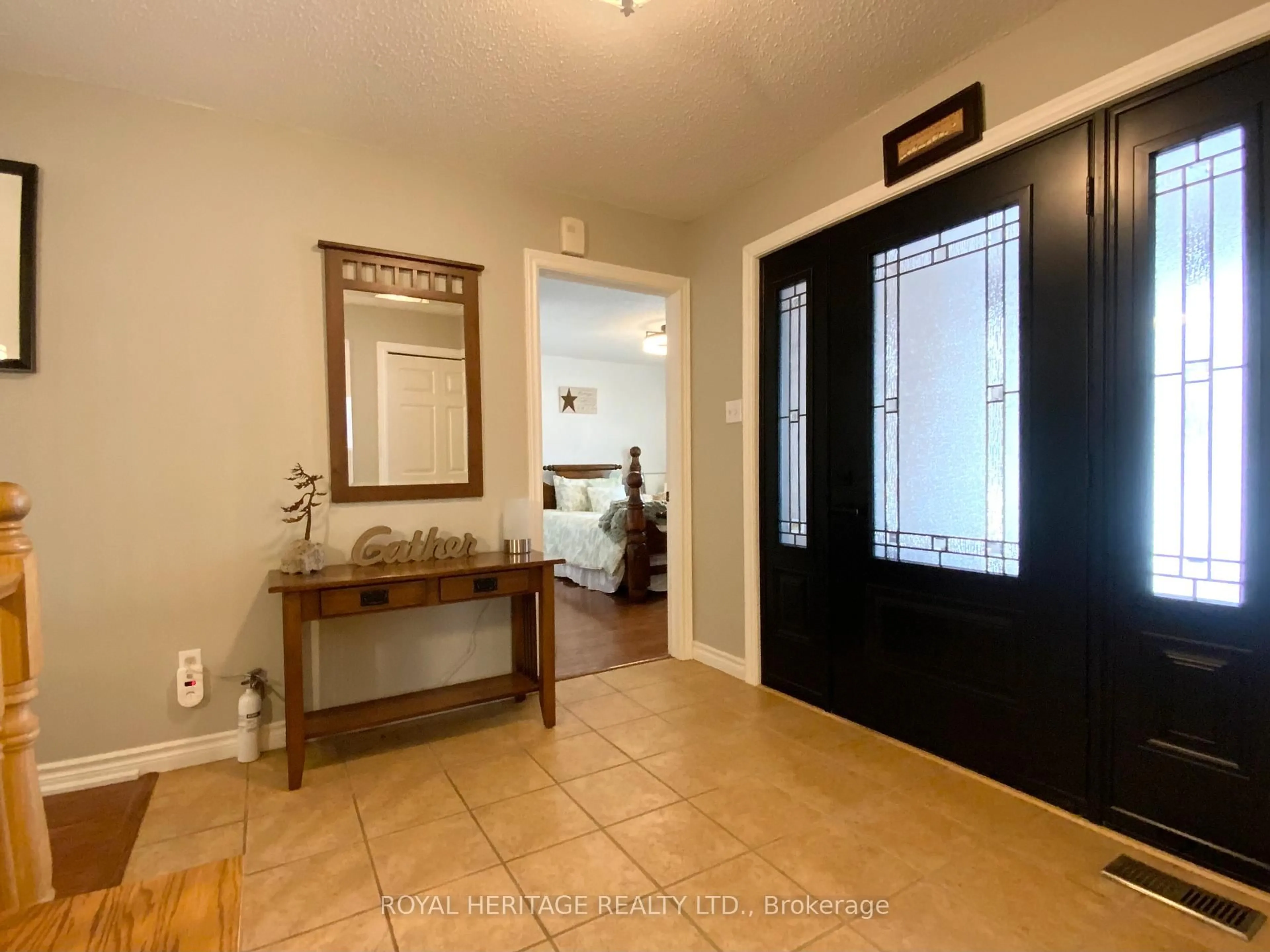 Indoor entryway for 205 (845) Pirates Glen Dr, Trent Lakes Ontario K0M 1A0