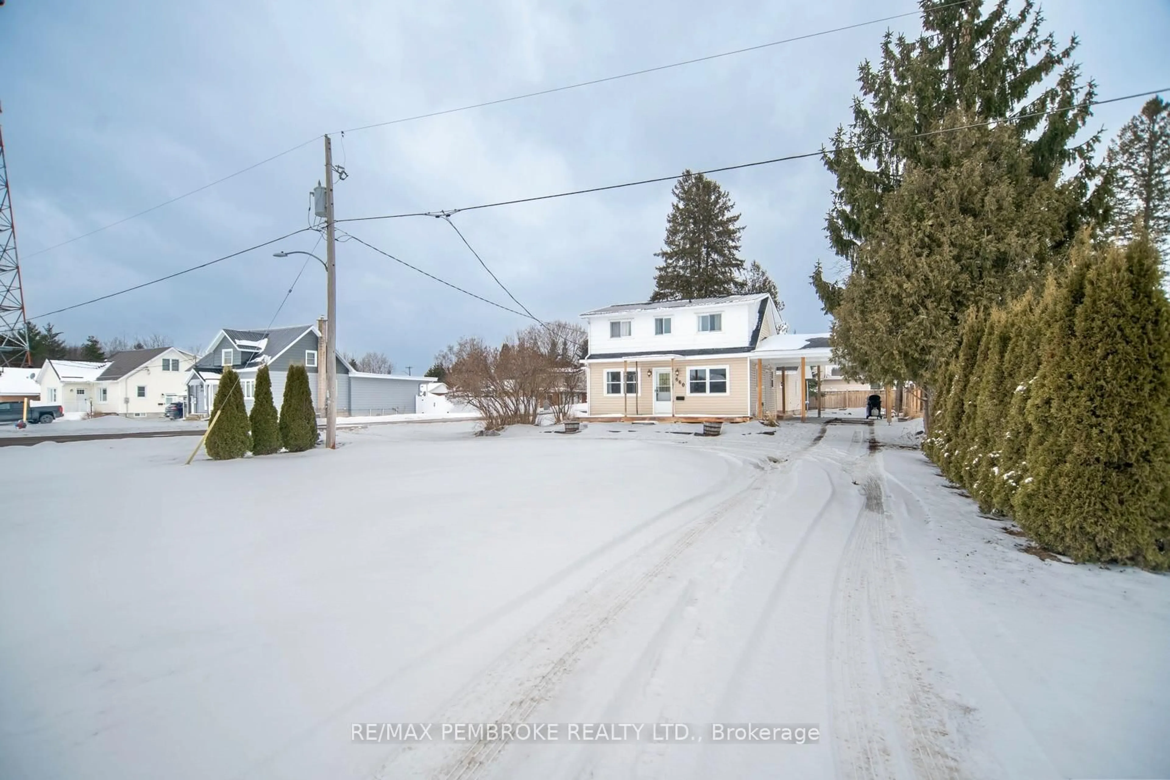A pic from outside/outdoor area/front of a property/back of a property/a pic from drone, street for 660 Bruham Ave, Laurentian Valley Ontario K8A 5A1