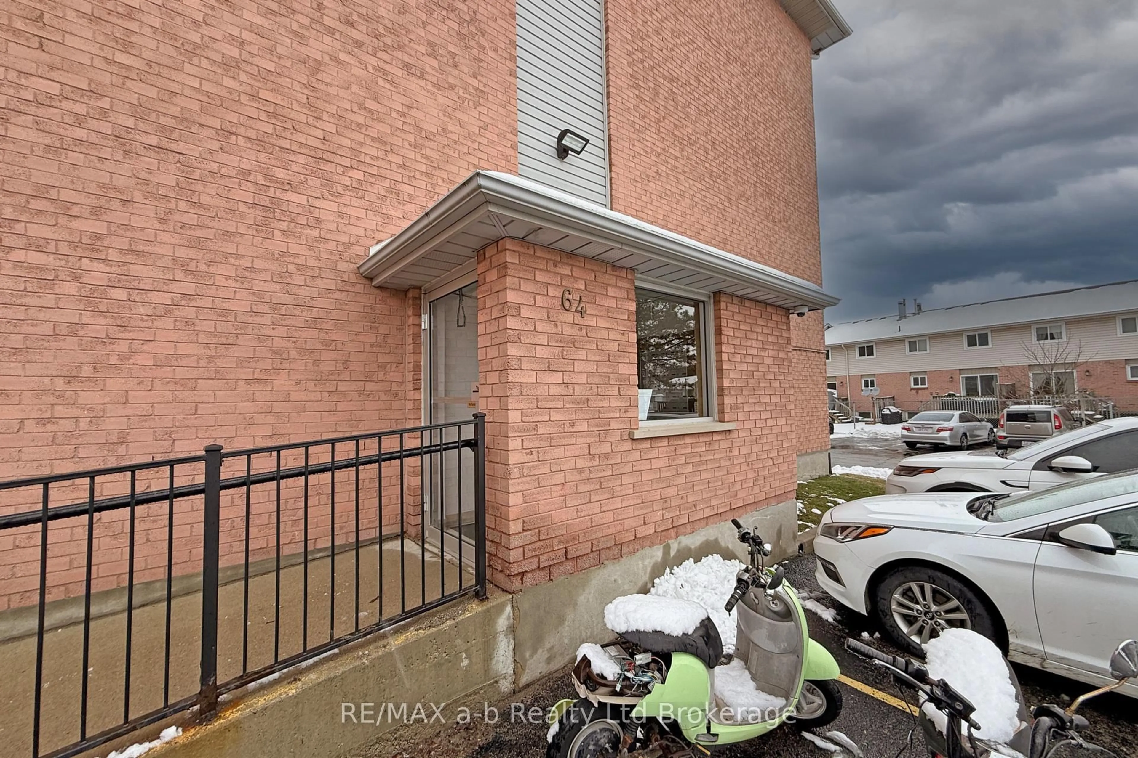 Home with brick exterior material, street for 64 Hiawatha Rd #36, Woodstock Ontario N4T 1P4