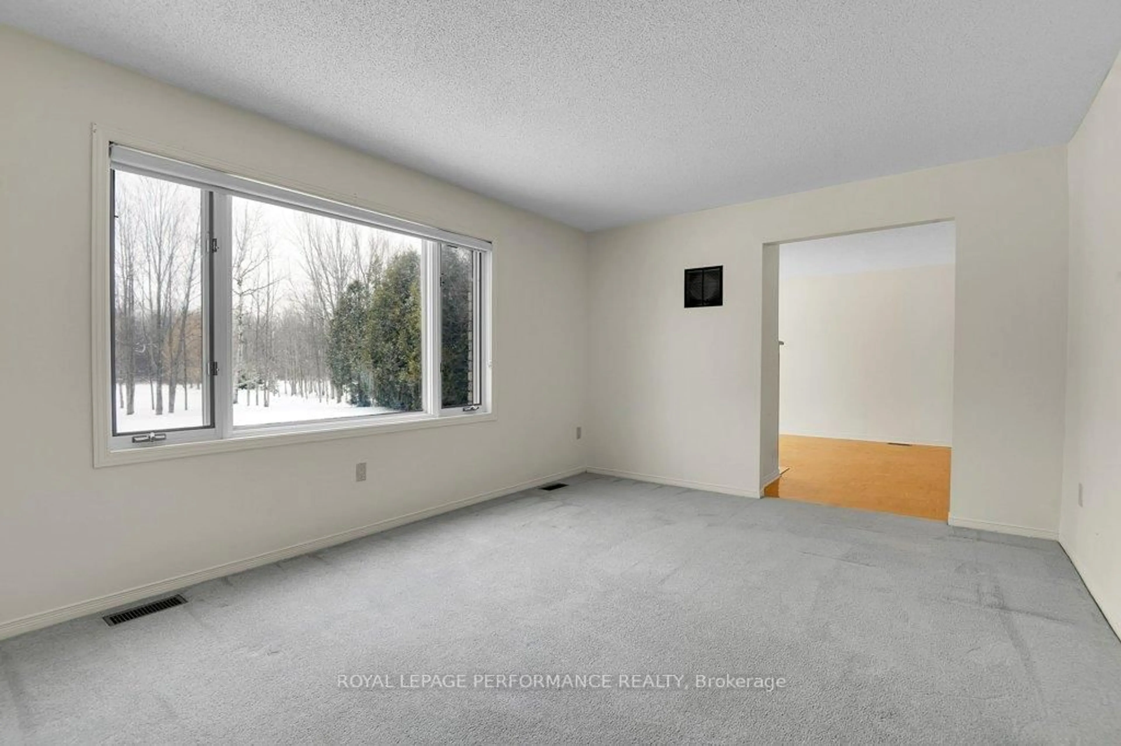 A pic of a room for 4540 Piperville Rd, Carlsbad Springs Ontario K0A 1K0