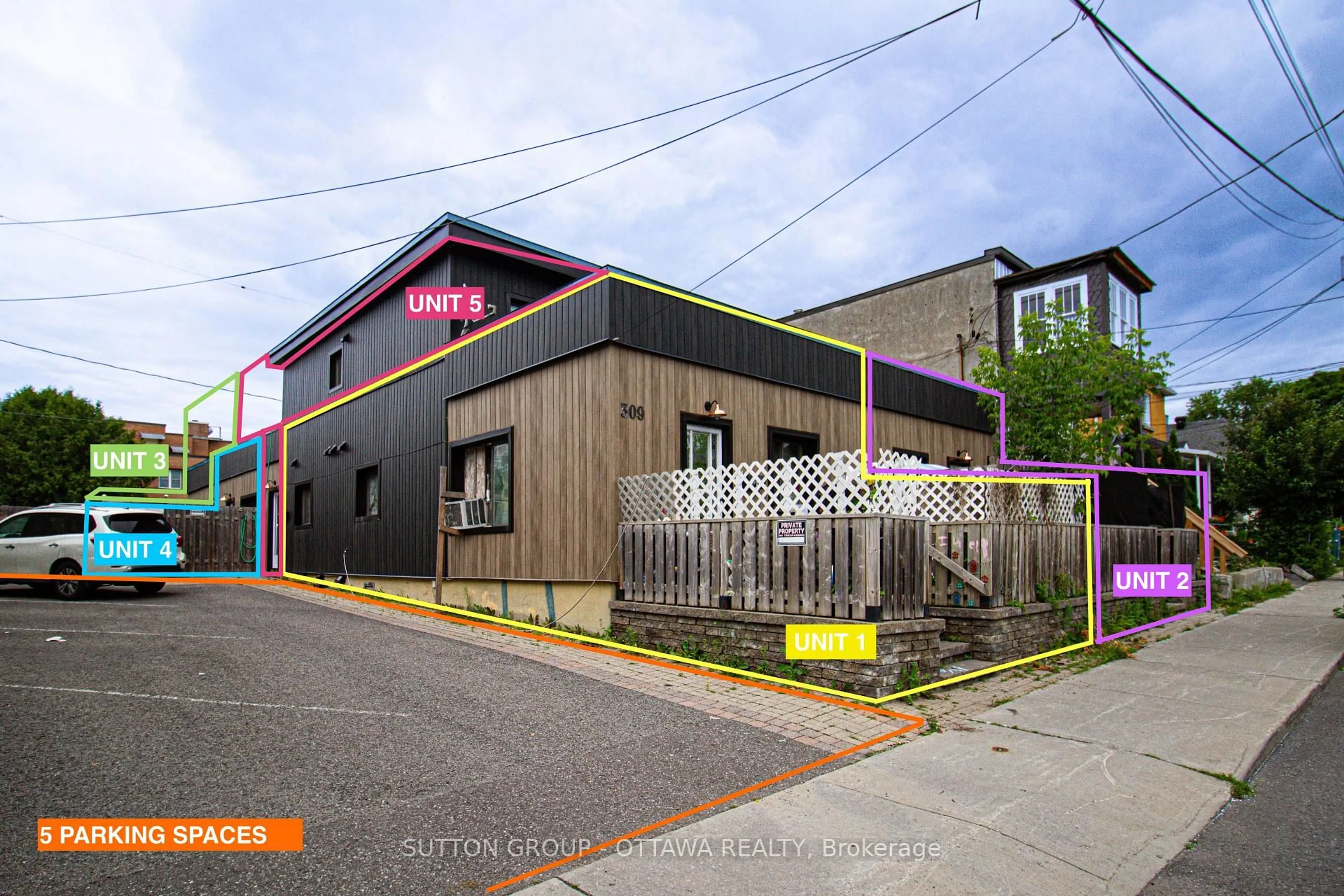 A pic from outside/outdoor area/front of a property/back of a property/a pic from drone, street for 309 Cyr Ave, Ottawa Ontario K1L 7N6