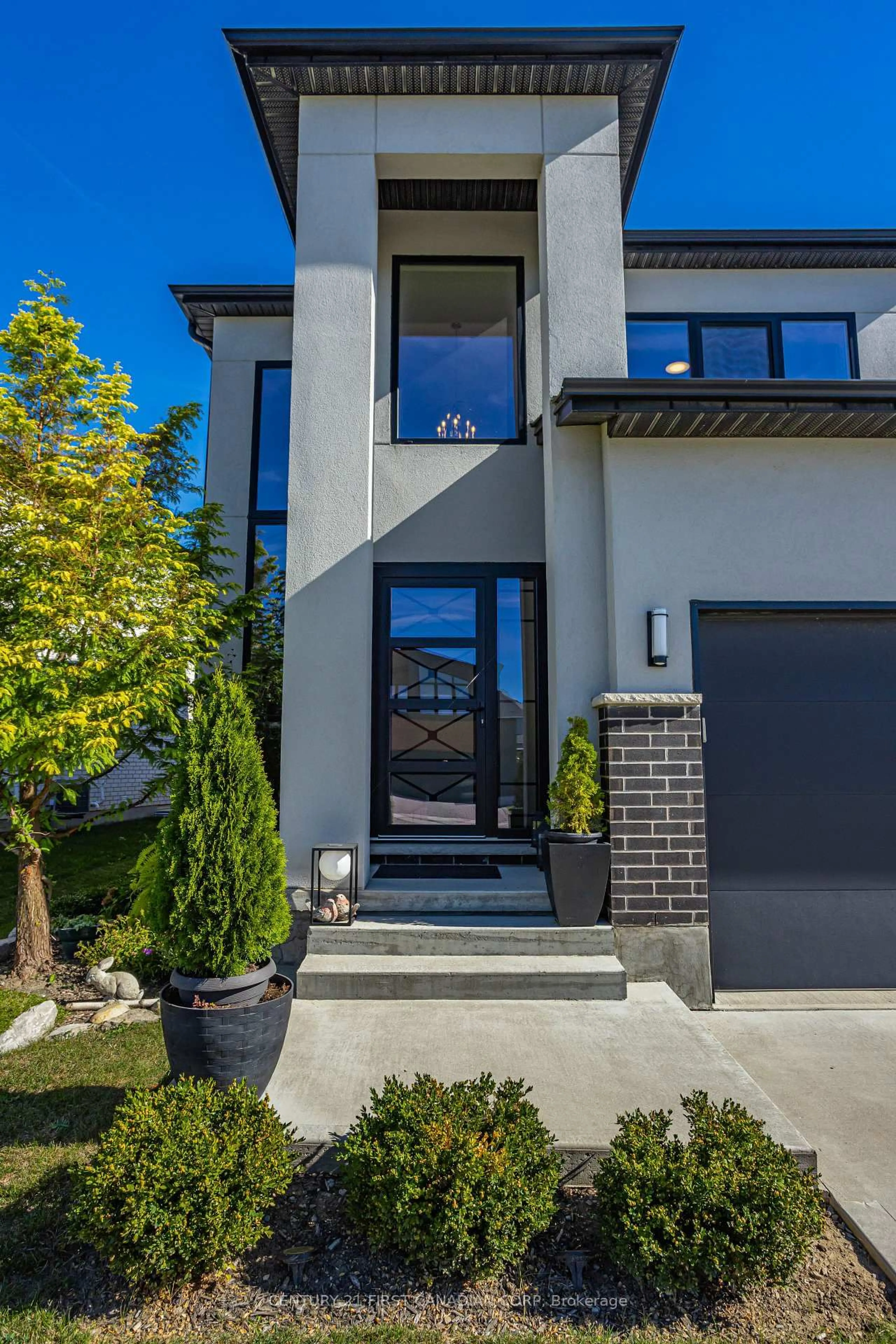 Home with vinyl exterior material, street for 1763 Applerock Ave, London North Ontario N6G 0X7