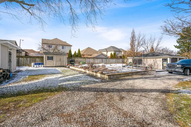 18 Valley Rd, St. Catharines 2