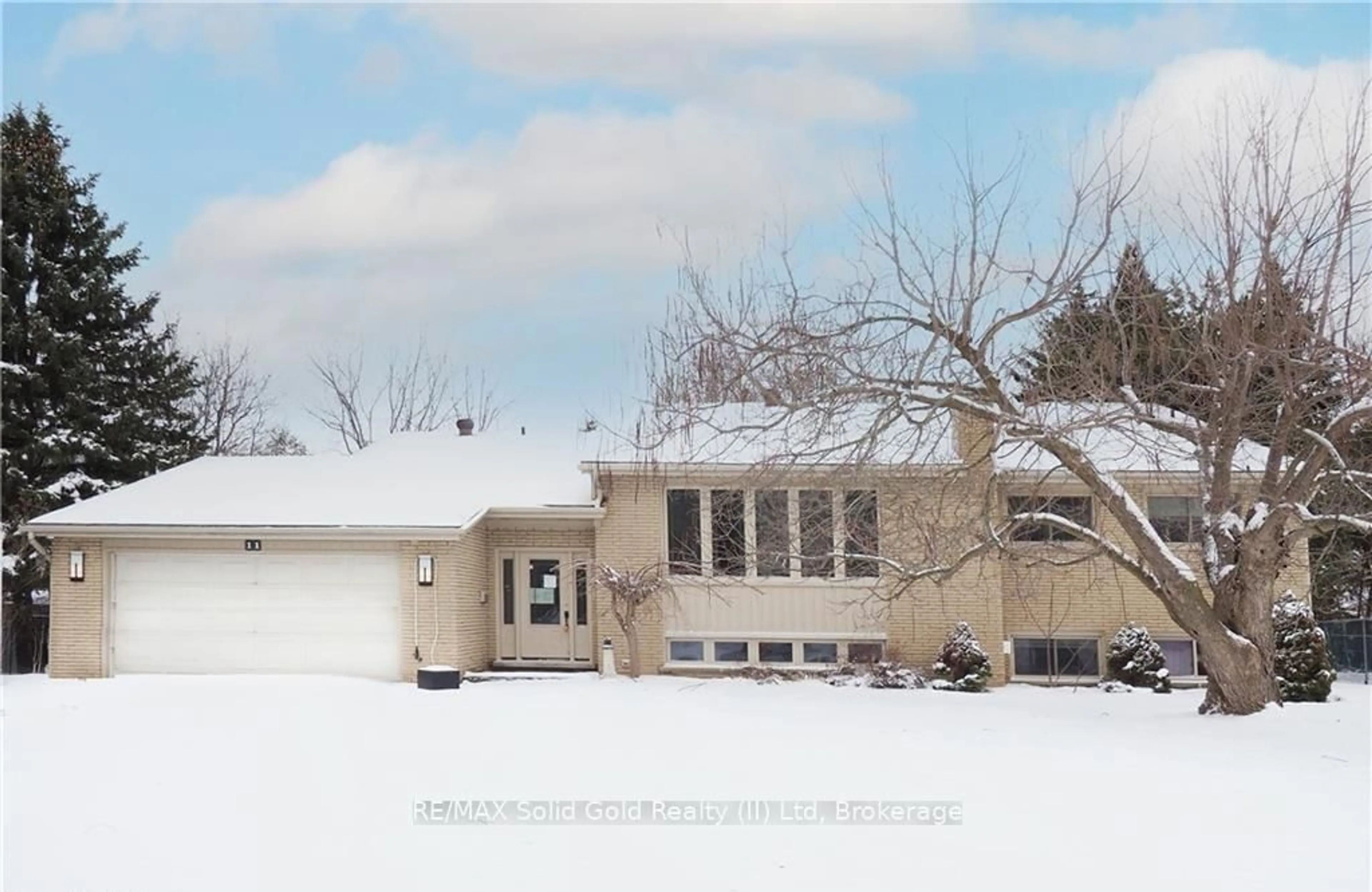 Home with vinyl exterior material, street for 11 Norbert Pl, Kitchener Ontario N2K 1E5