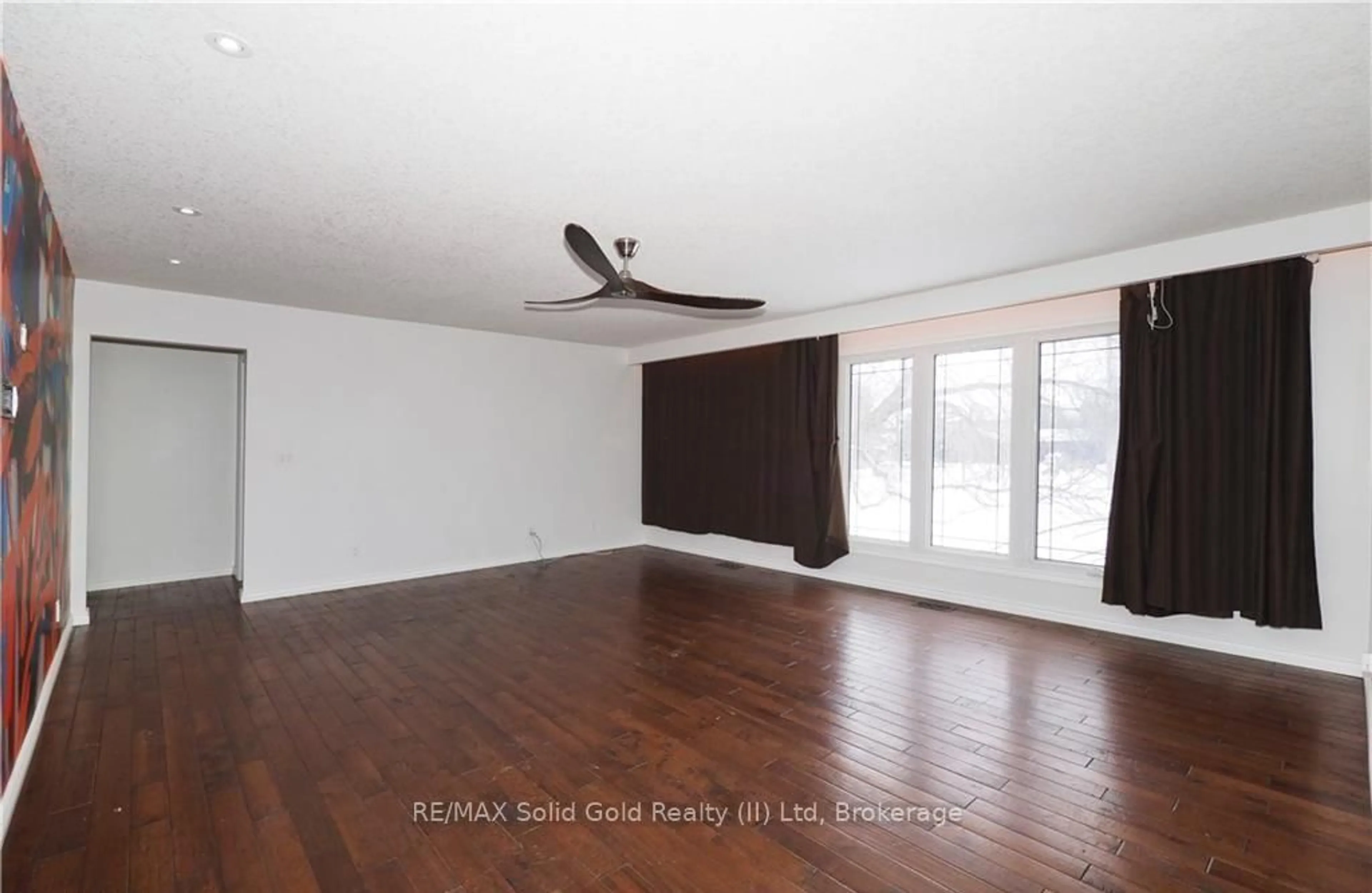 A pic of a room for 11 Norbert Pl, Kitchener Ontario N2K 1E5