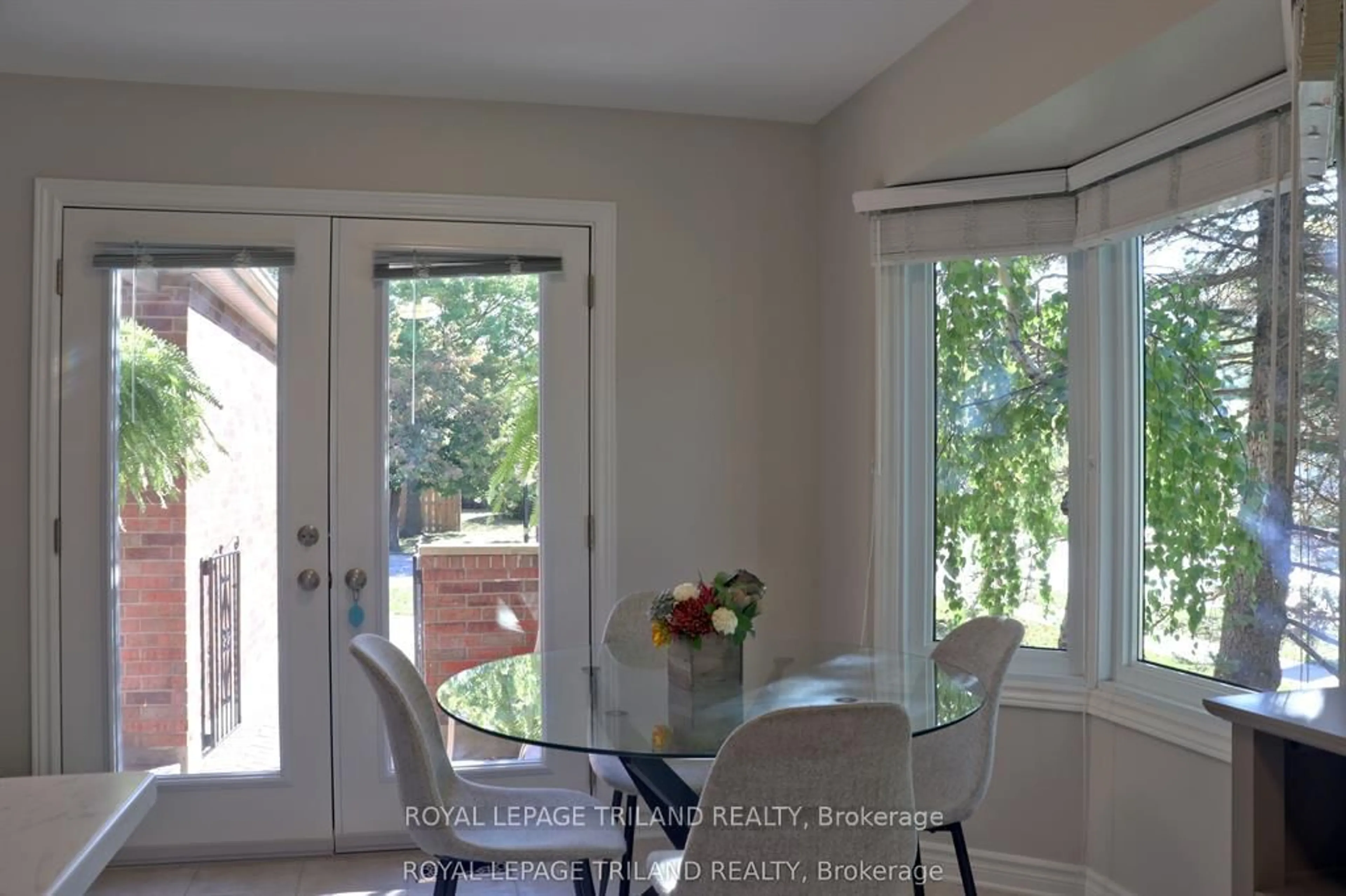 Dining room, unknown for 70 Sunnyside Dr #1, London North Ontario N5X 3W4