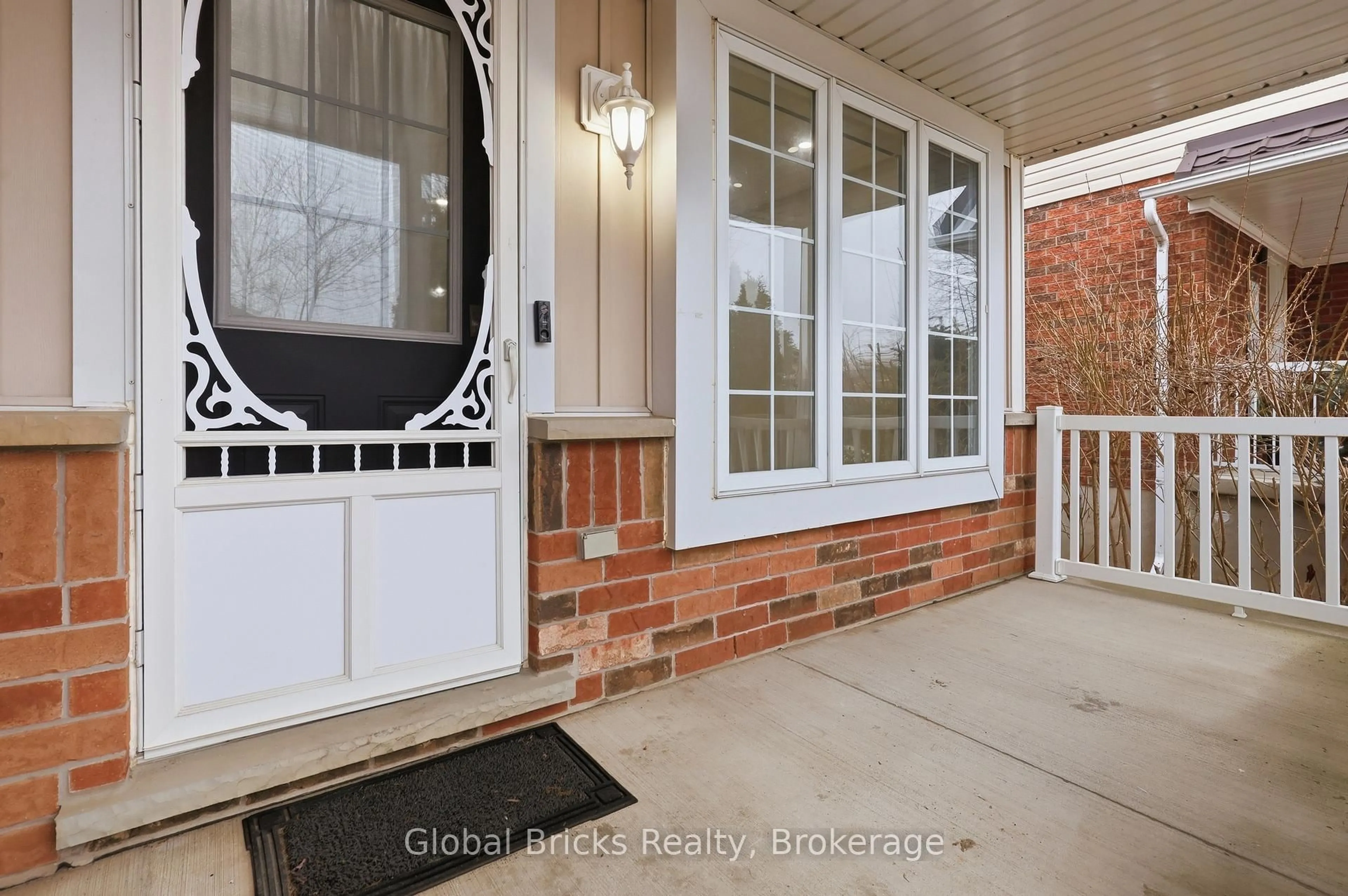 Indoor entryway for 141 Killdeer Rd, Woolwich Ontario N3B 3N1