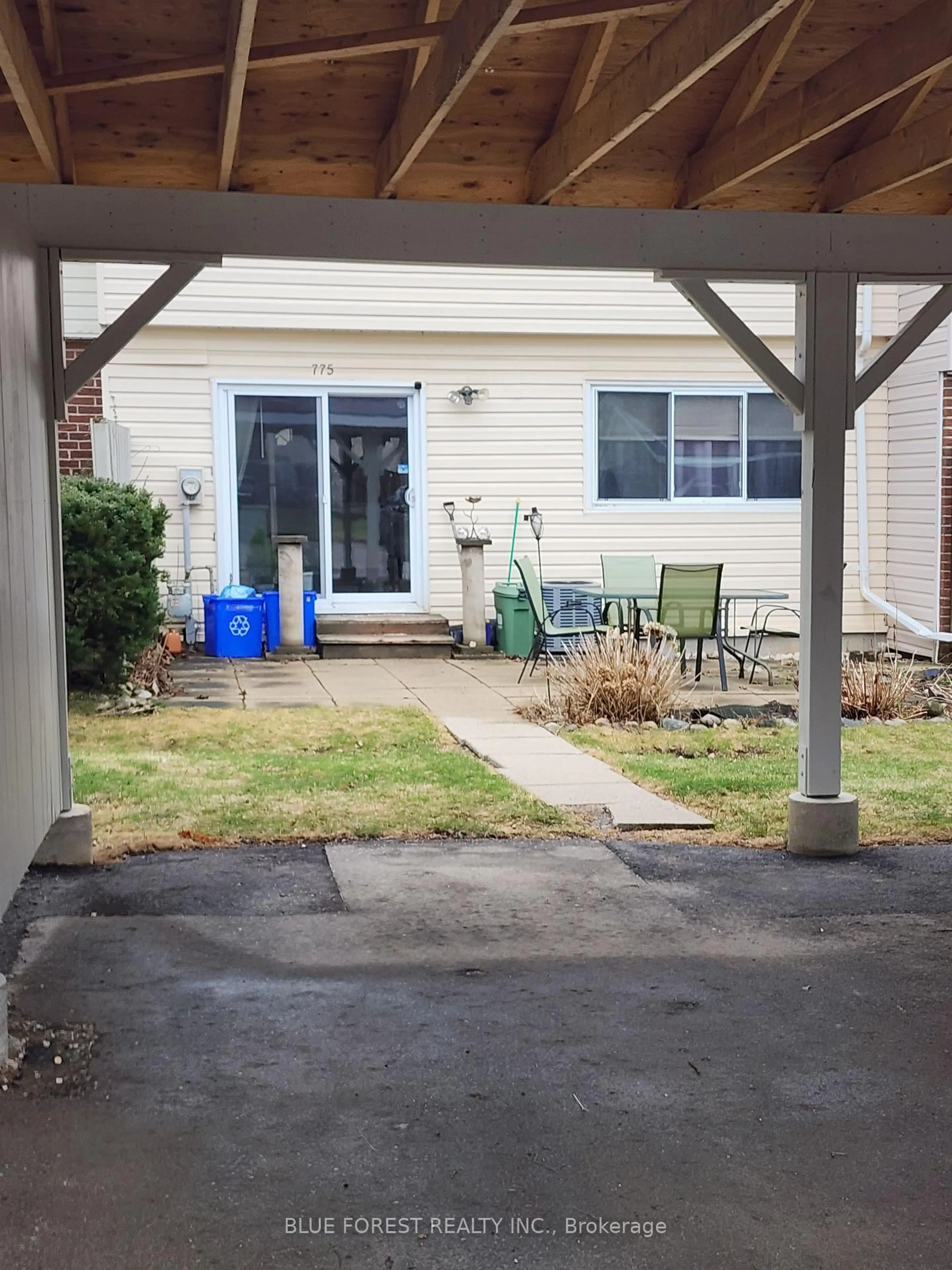 Patio, street for 775 Wilkins St #75, London South Ontario N6C 4Z9