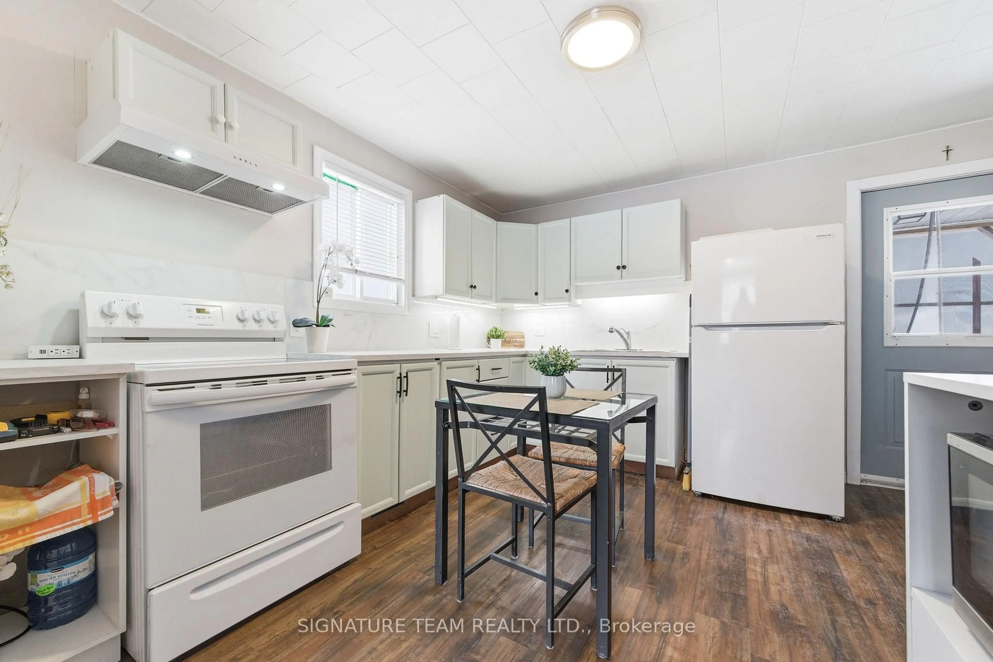 Standard kitchen, unknown for 2683 Round Lake Rd, Round Lake Centre Ontario K0J 2J0