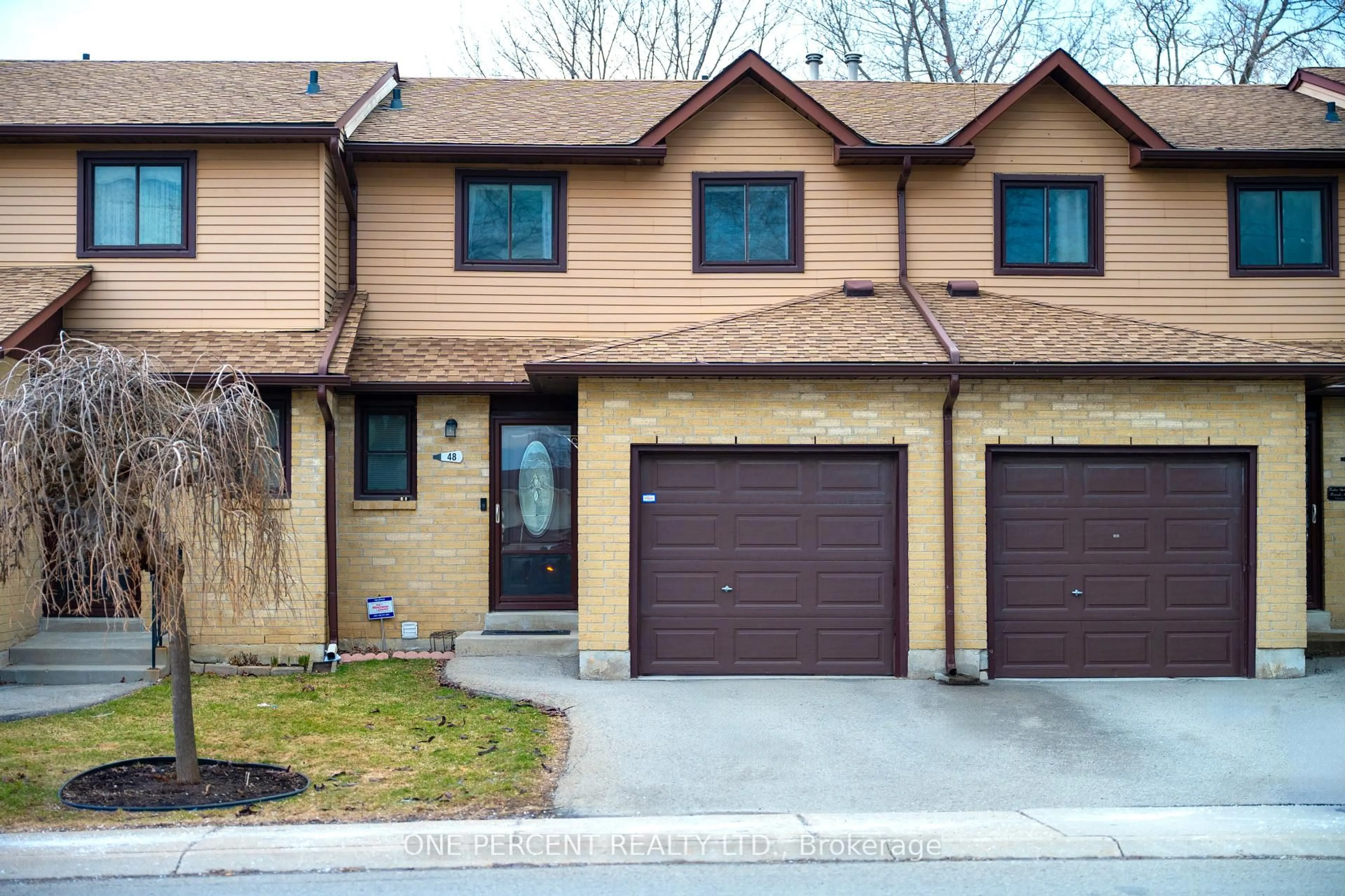 Home with brick exterior material, street for 860 Rymal Rd #48, Hamilton Ontario L8W 2X6