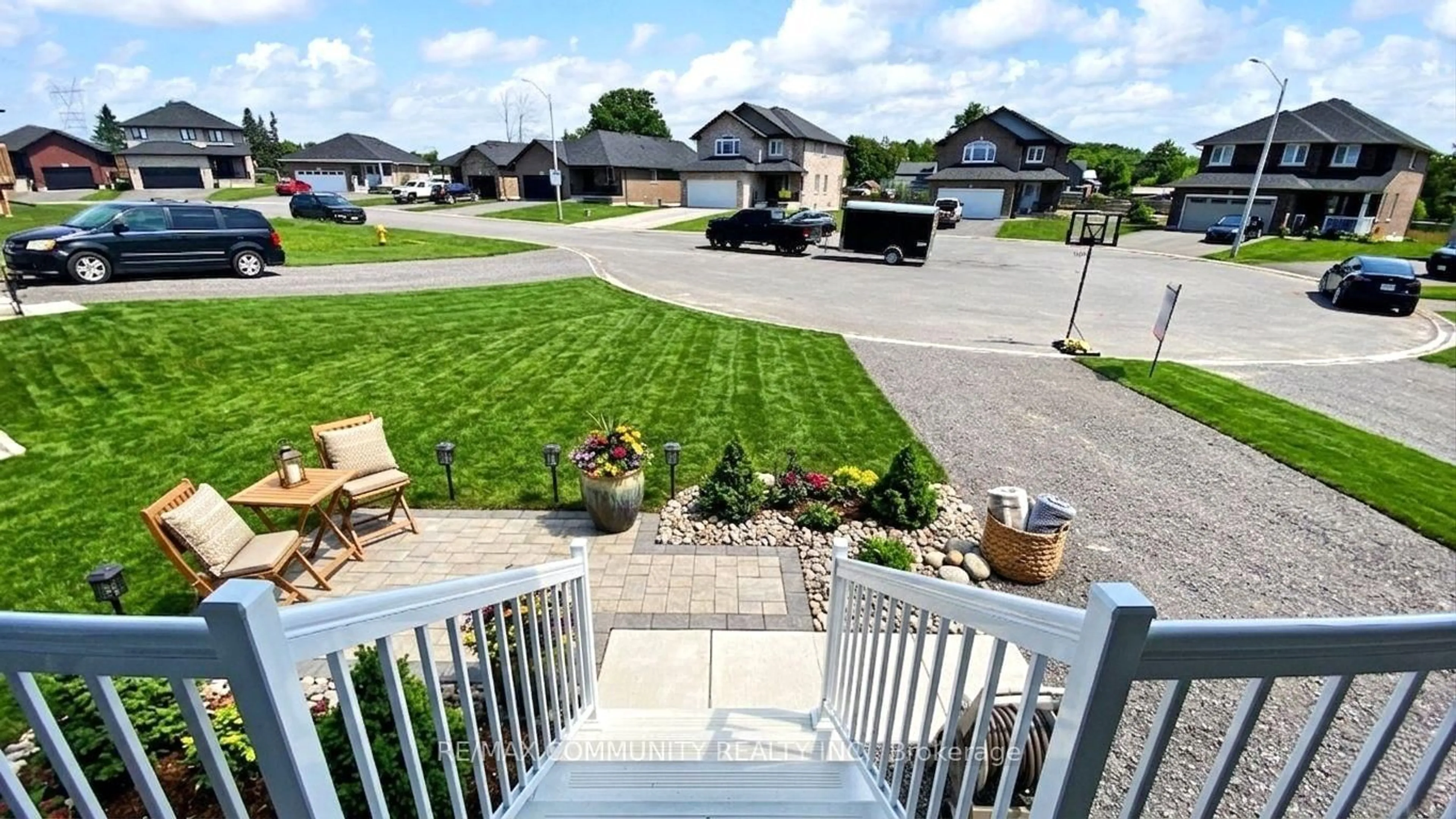 A pic from outside/outdoor area/front of a property/back of a property/a pic from drone, street for 86 Keeler Crt, Asphodel-Norwood Ontario K0L 2V0