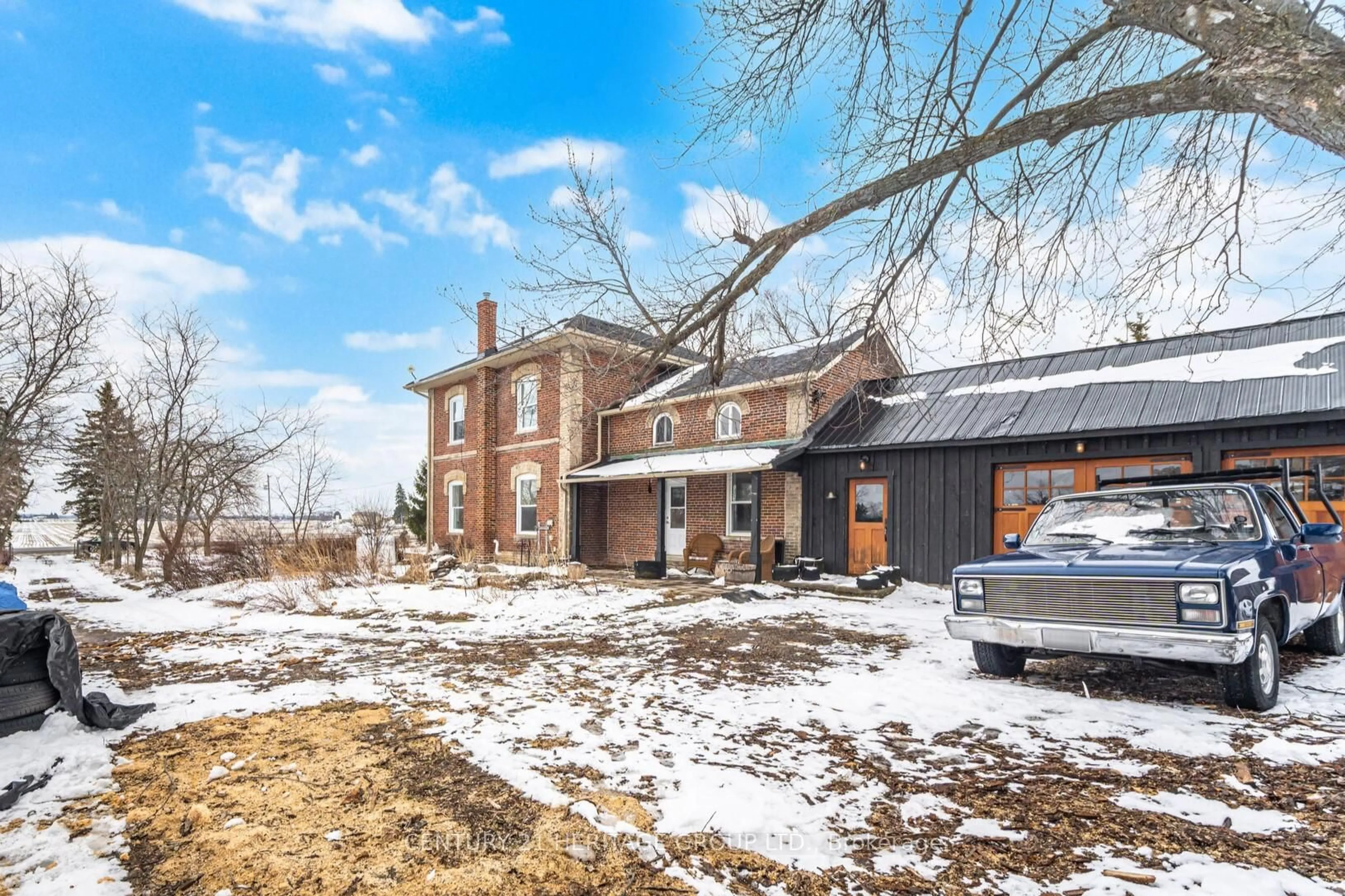 Home with brick exterior material, street for 1009 Hwy 7, Kawartha Lakes Ontario K0M 2M0