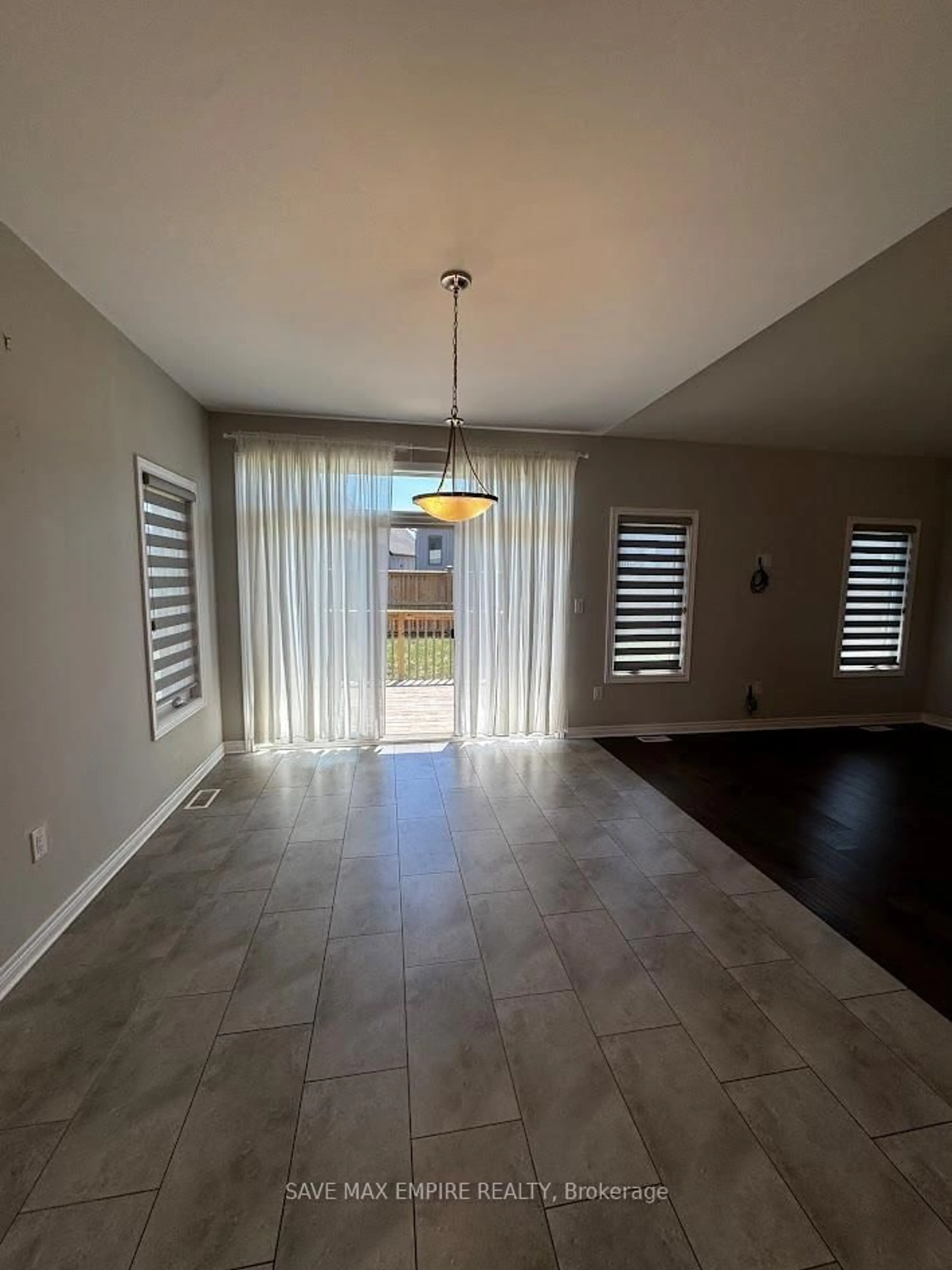 A pic of a room for 1209 Uppers Lane, Thorold Ontario L2V 0H1