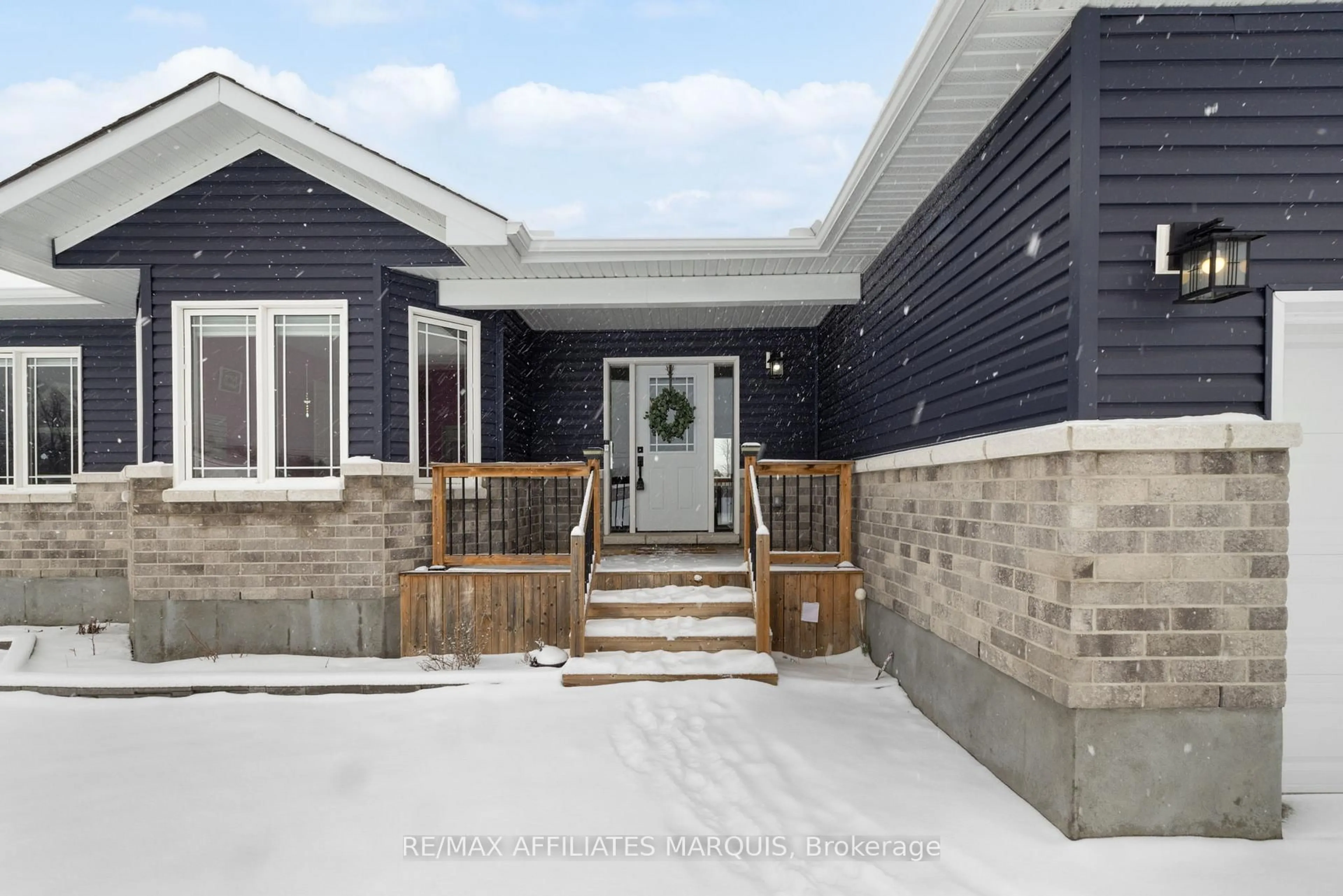 Unknown for 9 Joseph Way, Rideau Lakes Ontario K7A 4S5