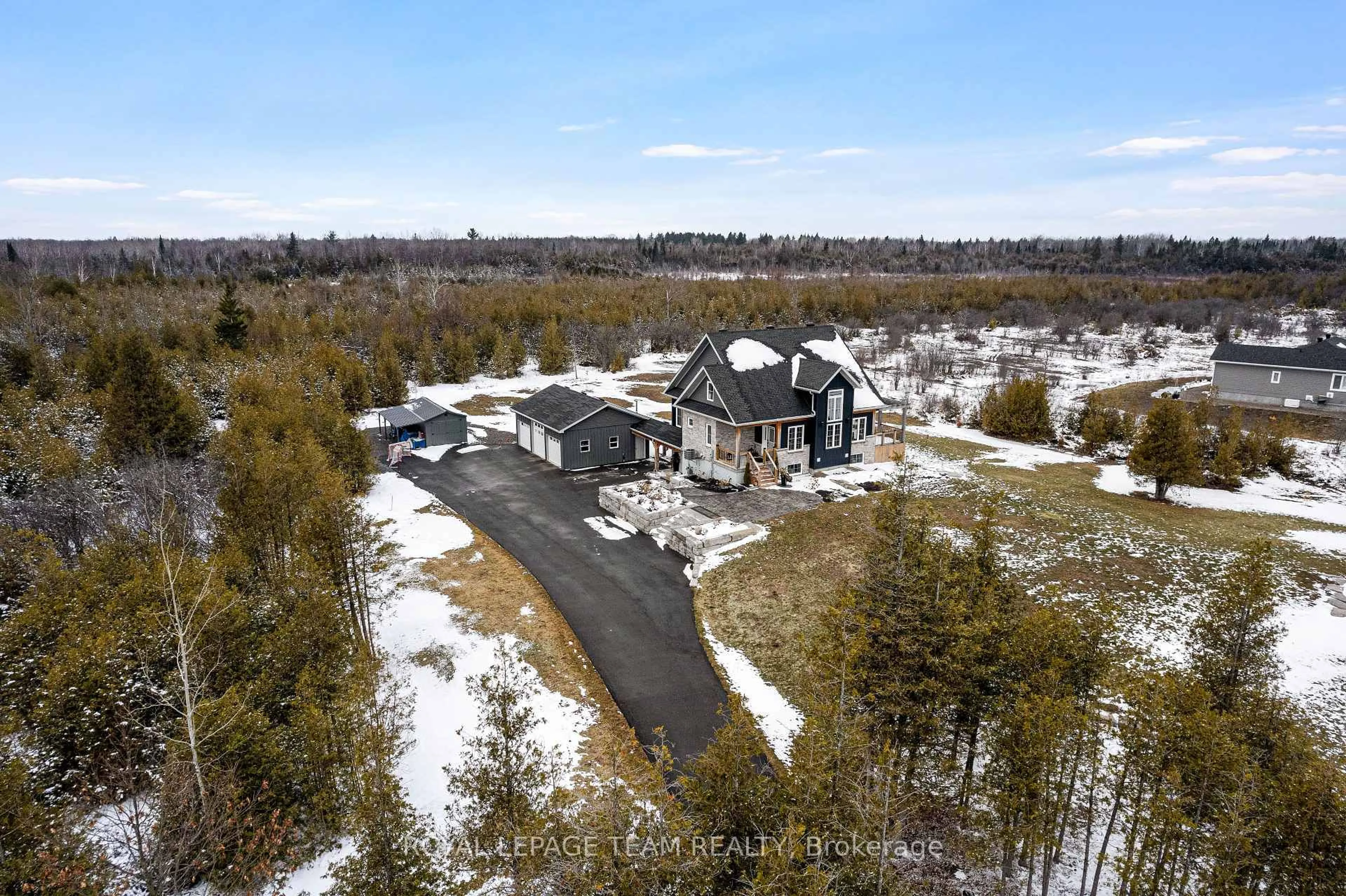 A pic from outside/outdoor area/front of a property/back of a property/a pic from drone, unknown for 114 Charles Holden Ave, Merrickville-Wolford Ontario K0G 1N0