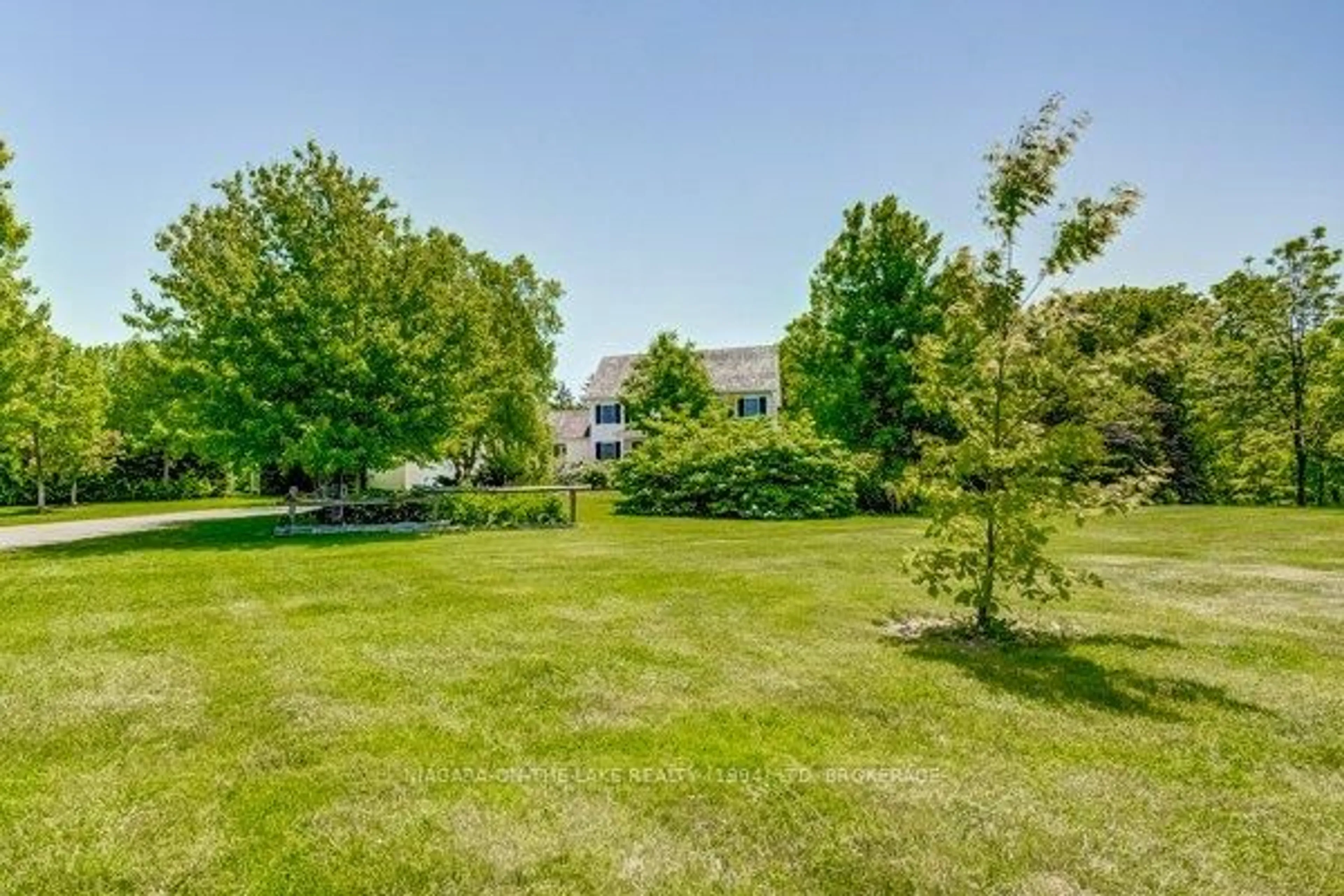 A pic from outside/outdoor area/front of a property/back of a property/a pic from drone, water/lake/river/ocean view for 14529 NIAGARA RIVER Pkwy, Niagara-on-the-Lake Ontario L0S 1J0