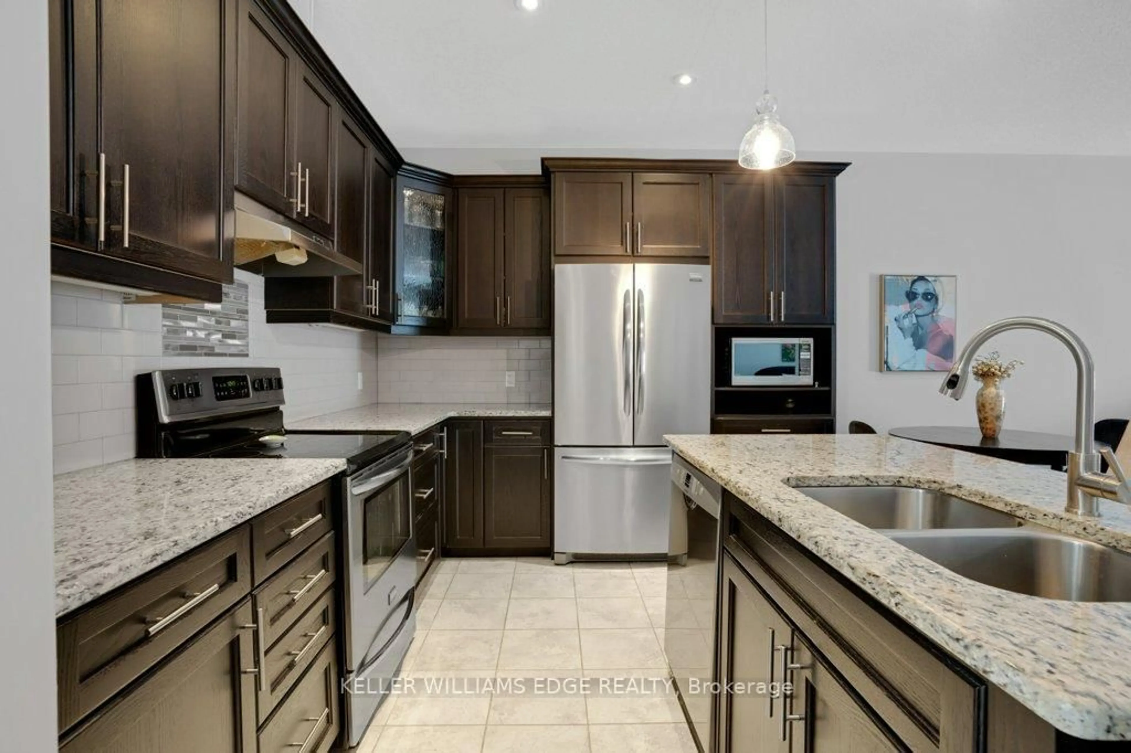 Unknown for 250 Hostetler Rd #7, Wilmot Ontario N3A 0E4