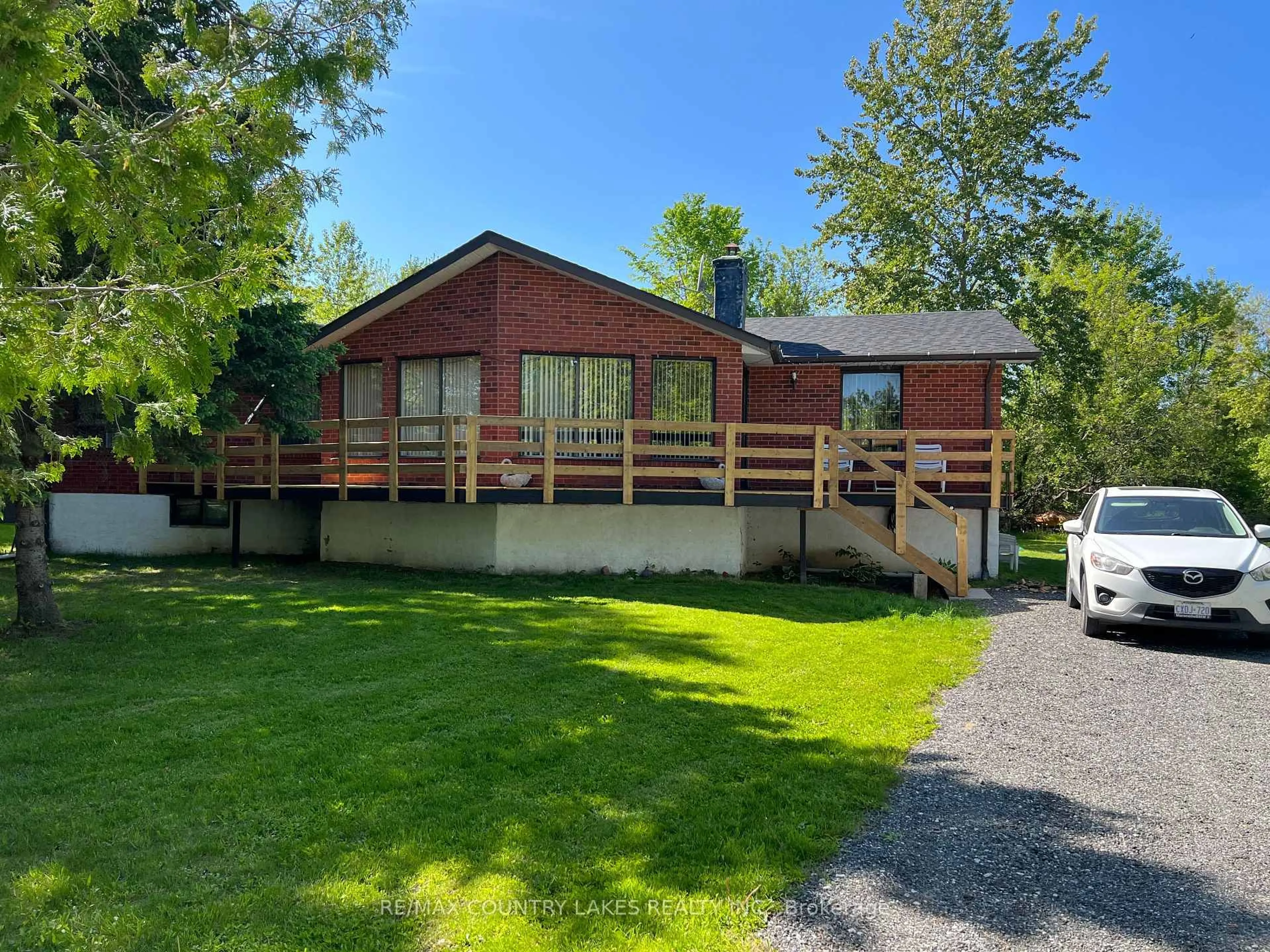 A pic from outside/outdoor area/front of a property/back of a property/a pic from drone, unknown for 4 MACPHERSON Cres, Kawartha Lakes Ontario K0M 2B0