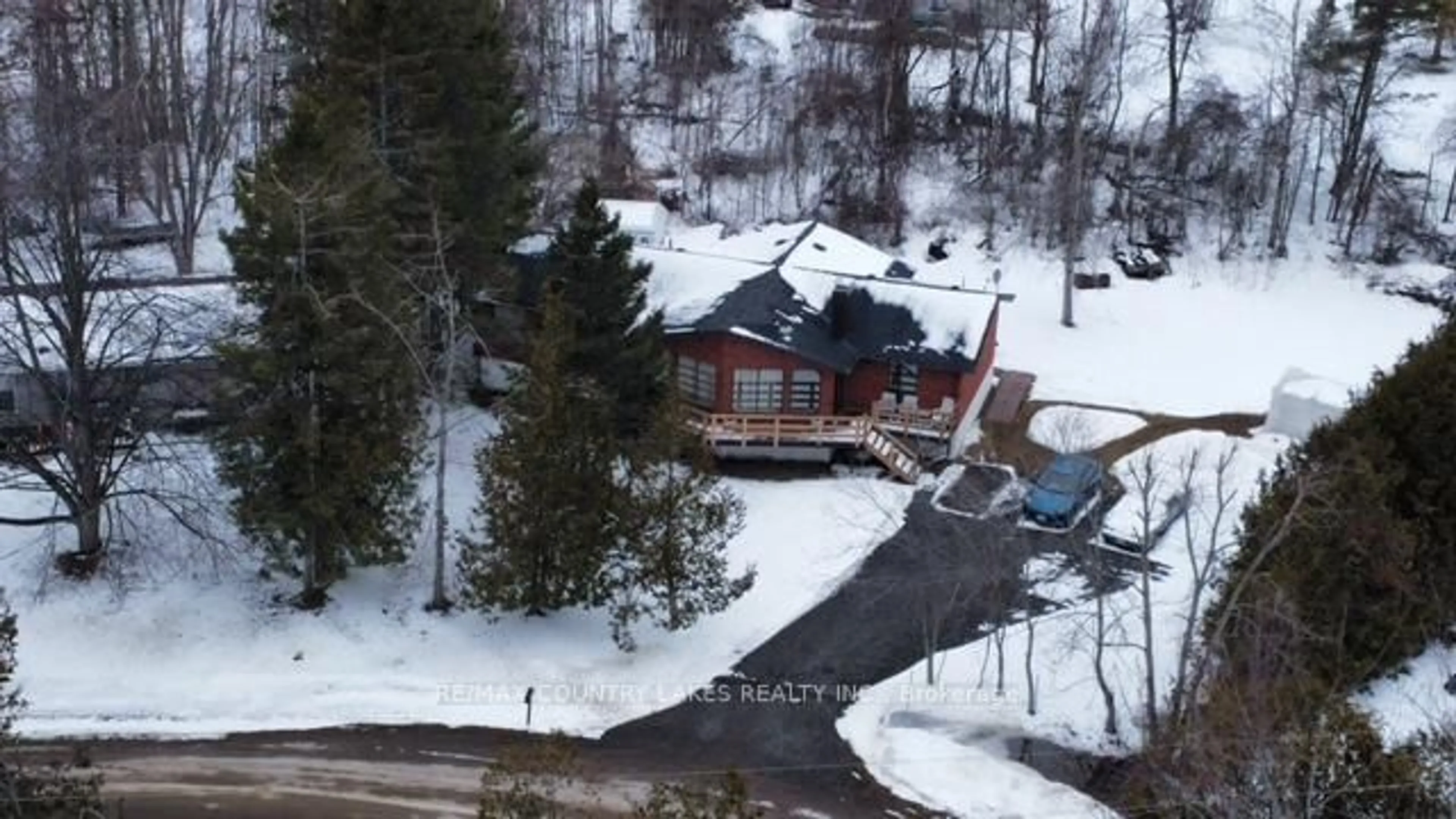 A pic from outside/outdoor area/front of a property/back of a property/a pic from drone, street for 4 MACPHERSON Cres, Kawartha Lakes Ontario K0M 2B0