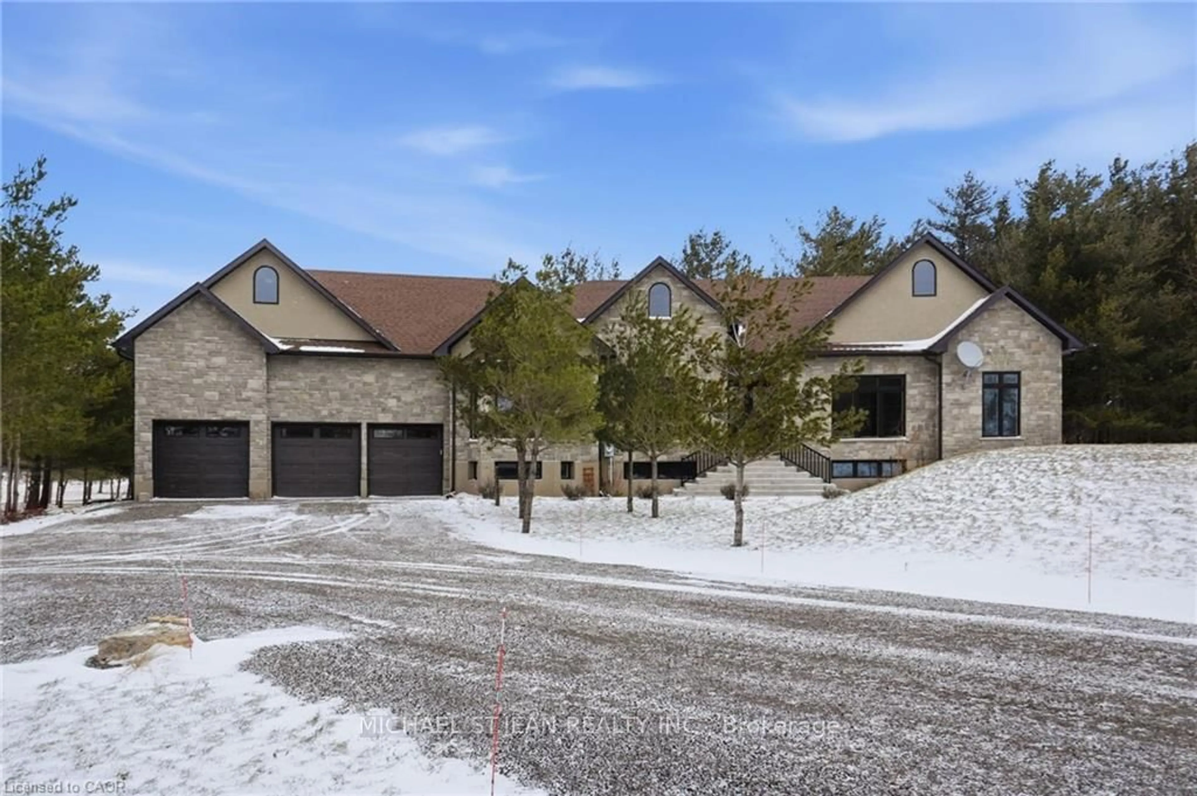 Unknown for 986 Highway 8, Hamilton Ontario L9H 5E1