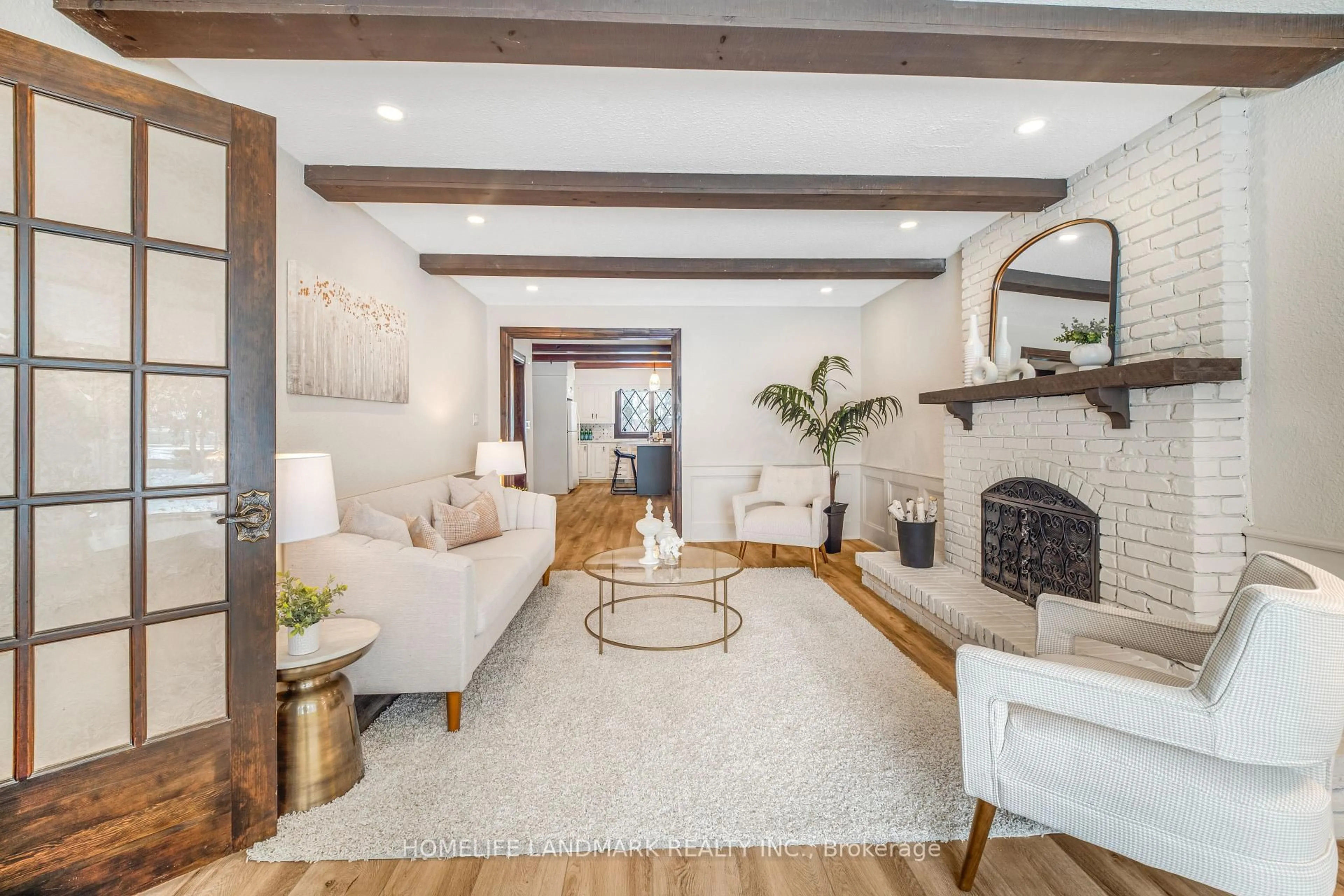 Living room with furniture, unknown for 10505 Niagara River Pkwy, Niagara Falls Ontario L2E 6S6