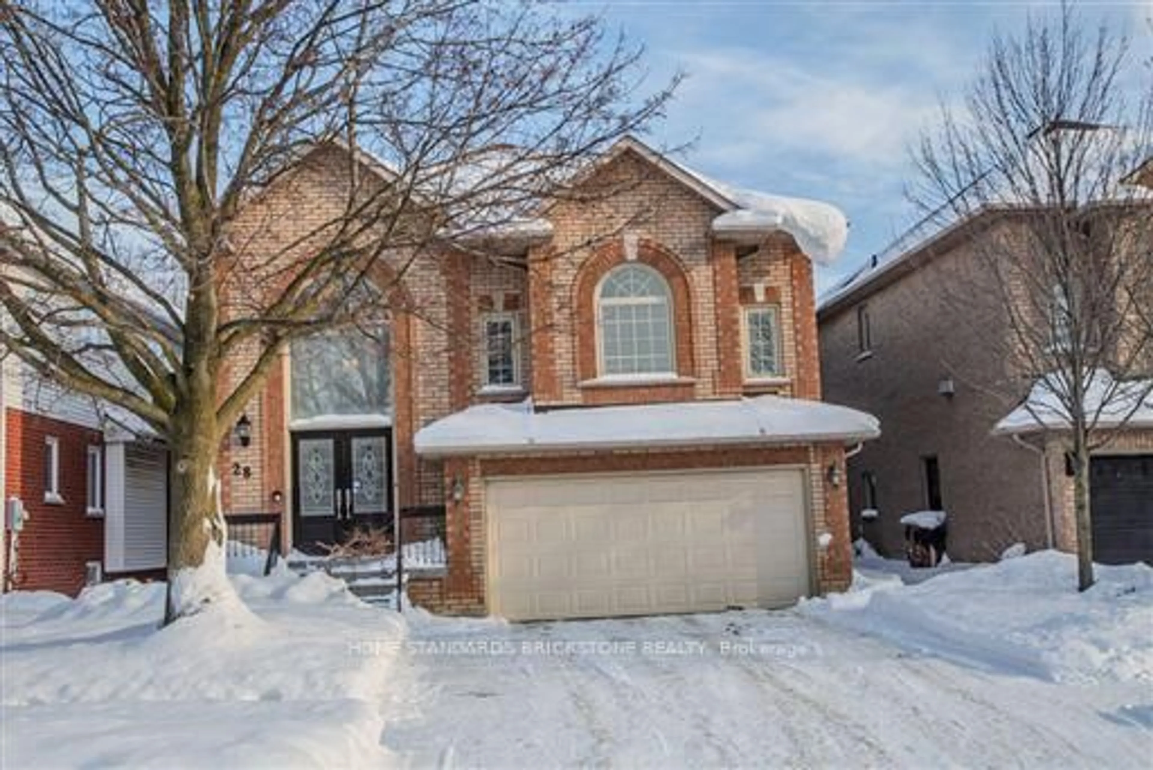 Home with brick exterior material, street for 28 Brookhurst Cres, Hamilton Ontario L0R 2H3