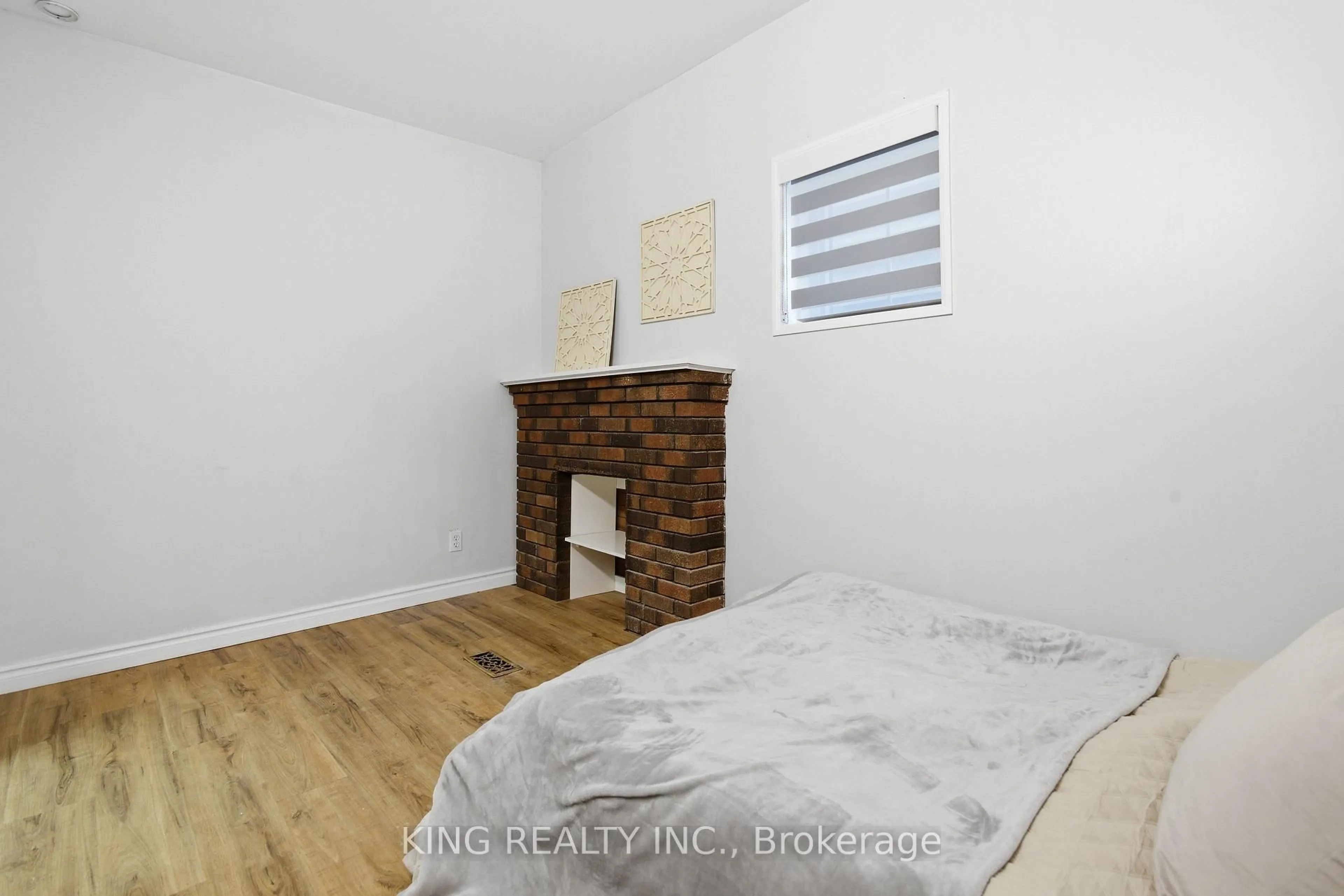A pic of a room for 93 Water St, Cambridge Ontario N1R 3E1