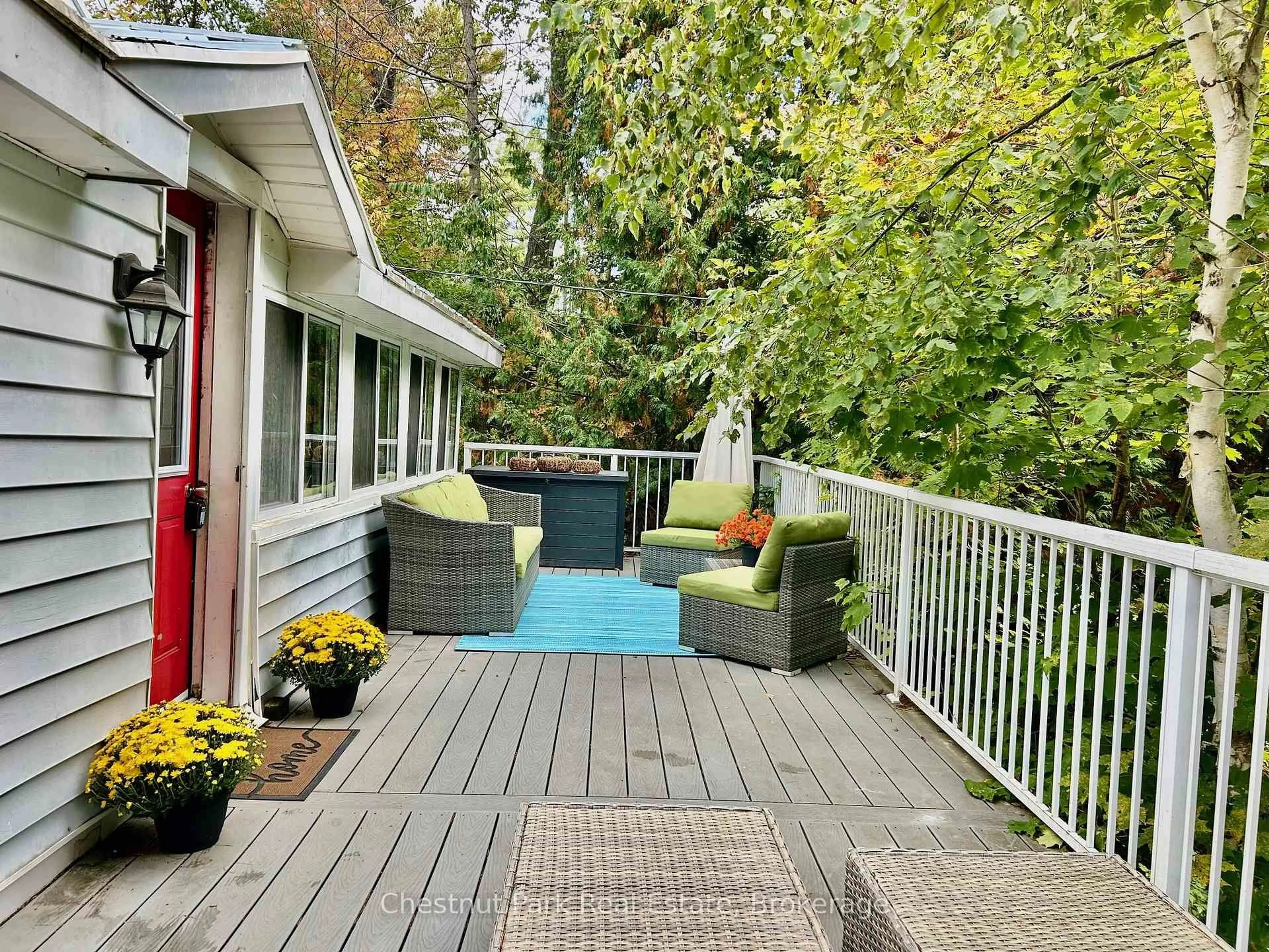 Patio, unknown for 1227-2 North Kahshe Lake rd Rd, Gravenhurst Ontario P0E 1G0