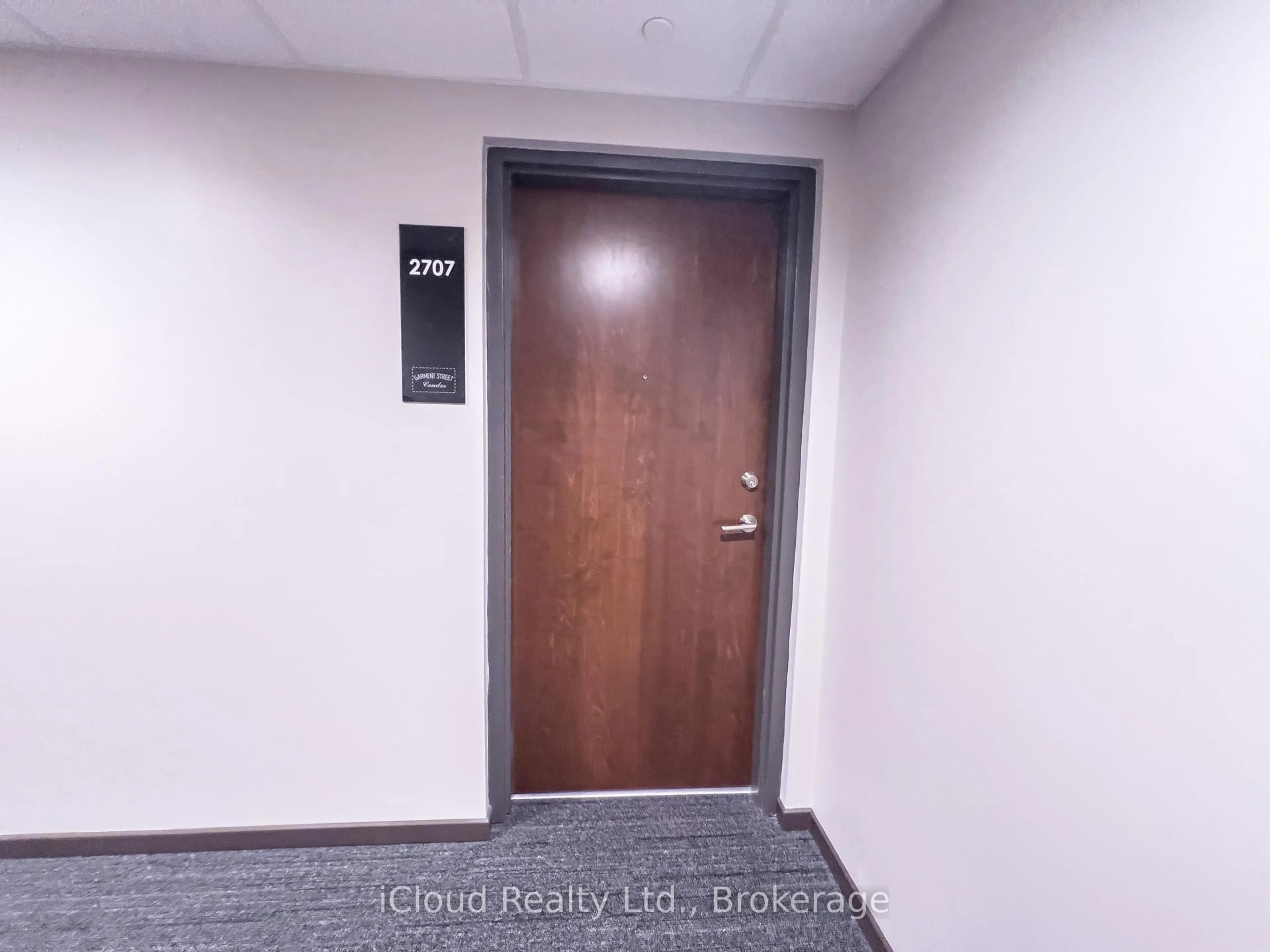 Indoor entryway for 108 Garment St #PH 2707, Kitchener Ontario N2G 0E2