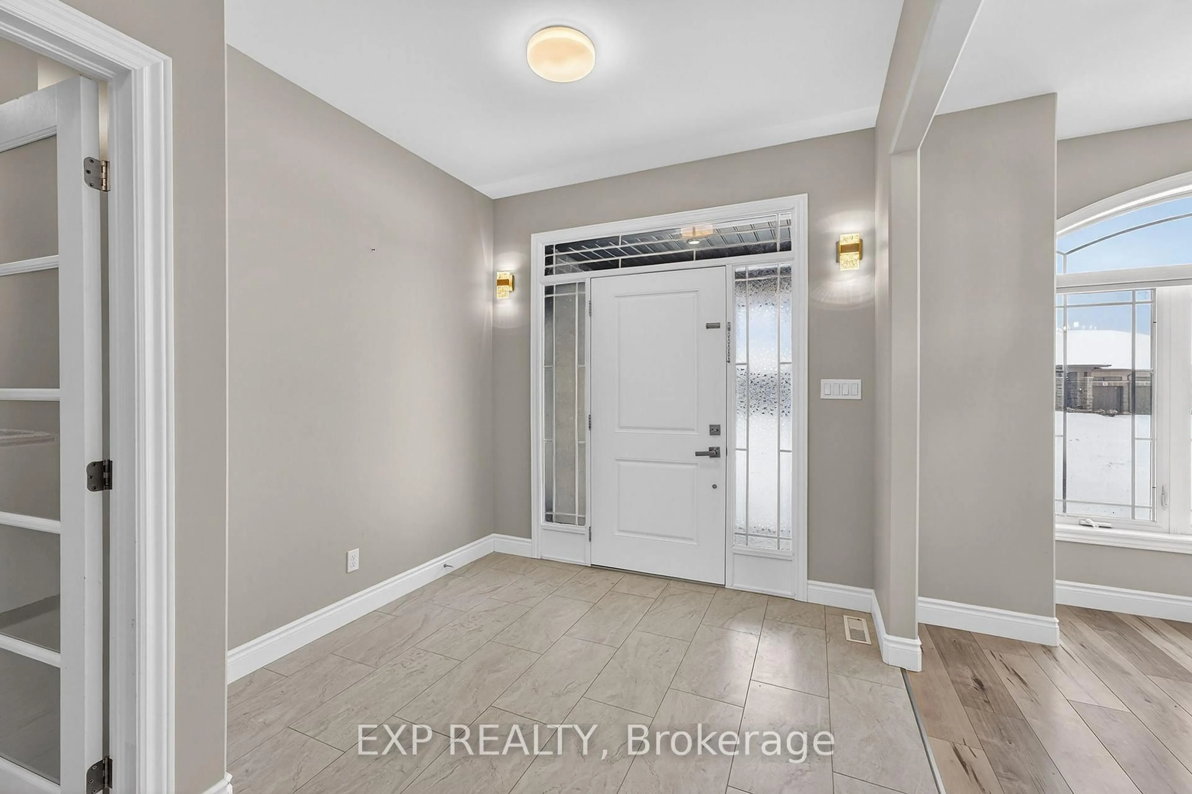 Indoor entryway for 85 Covington Cres, Belleville Ontario K8N 0K9