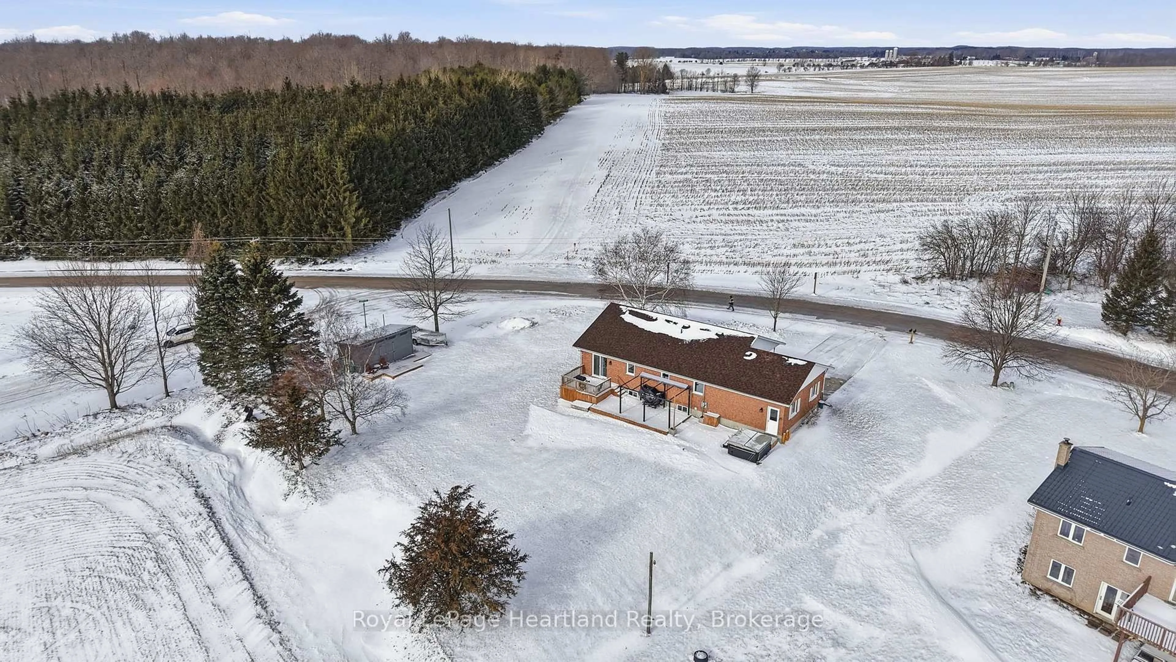 A pic from outside/outdoor area/front of a property/back of a property/a pic from drone, unknown for 99 ALLAN St, Minto Ontario N0G 1M0
