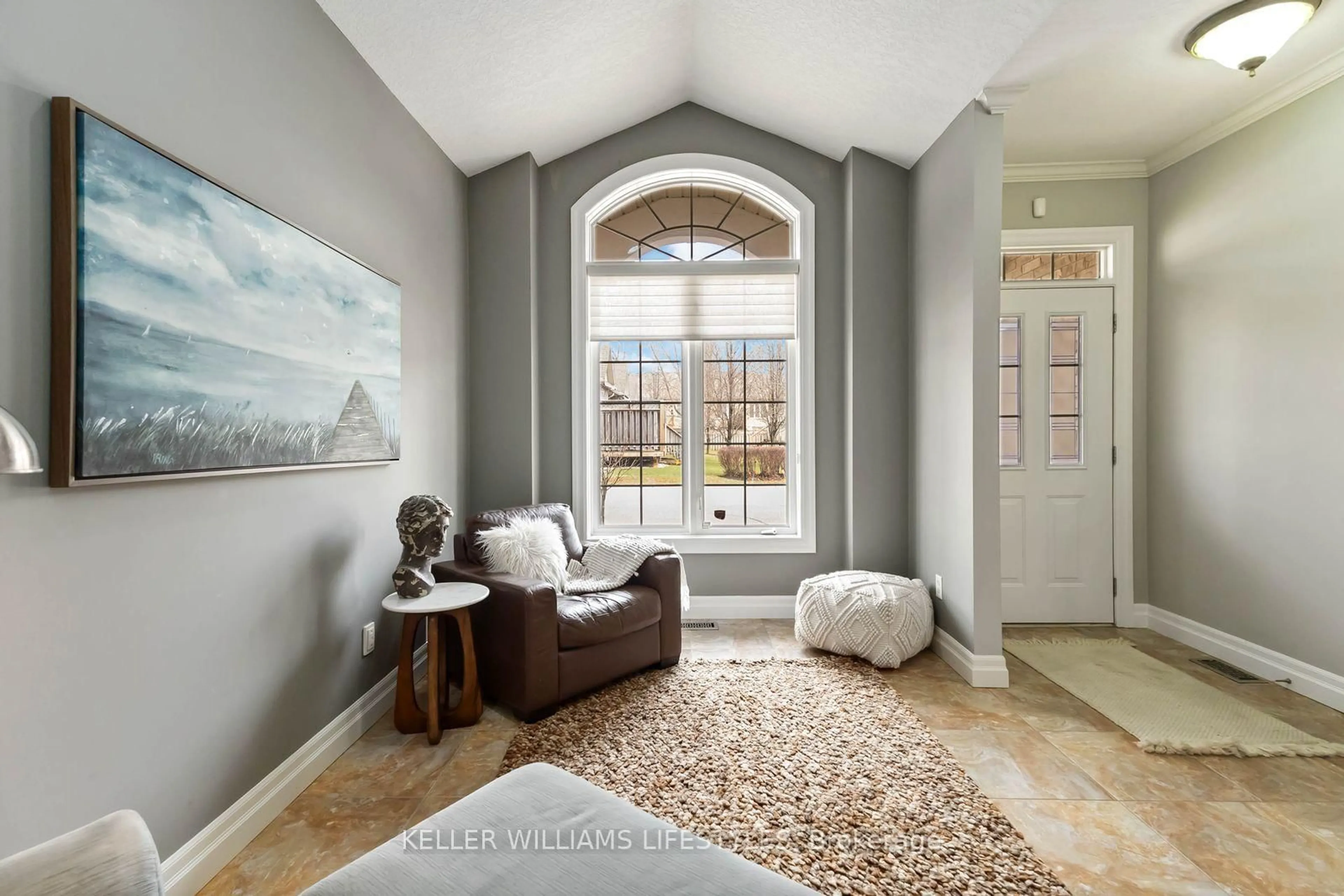 Indoor entryway for 1 St. John's Dr #9, London North Ontario N0M 1C0