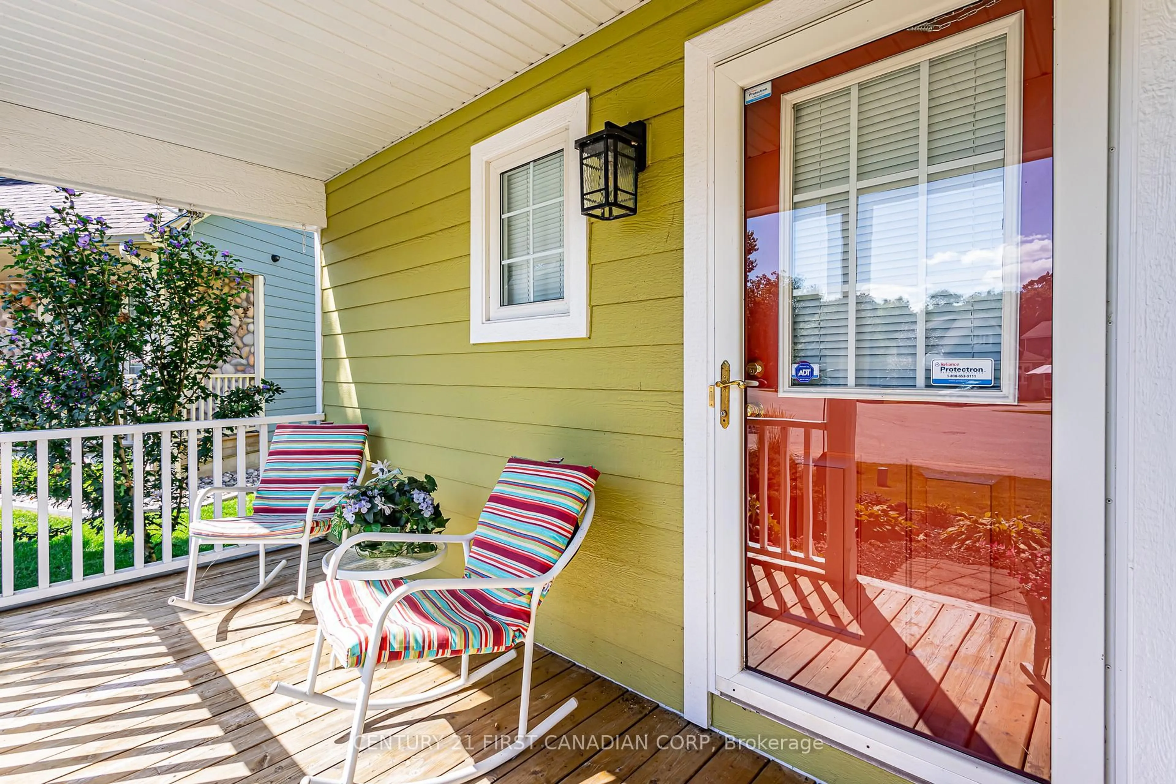 Patio, water/lake/river/ocean view for 12 Harbour Park Crt, Lambton Shores Ontario M0M 1T0