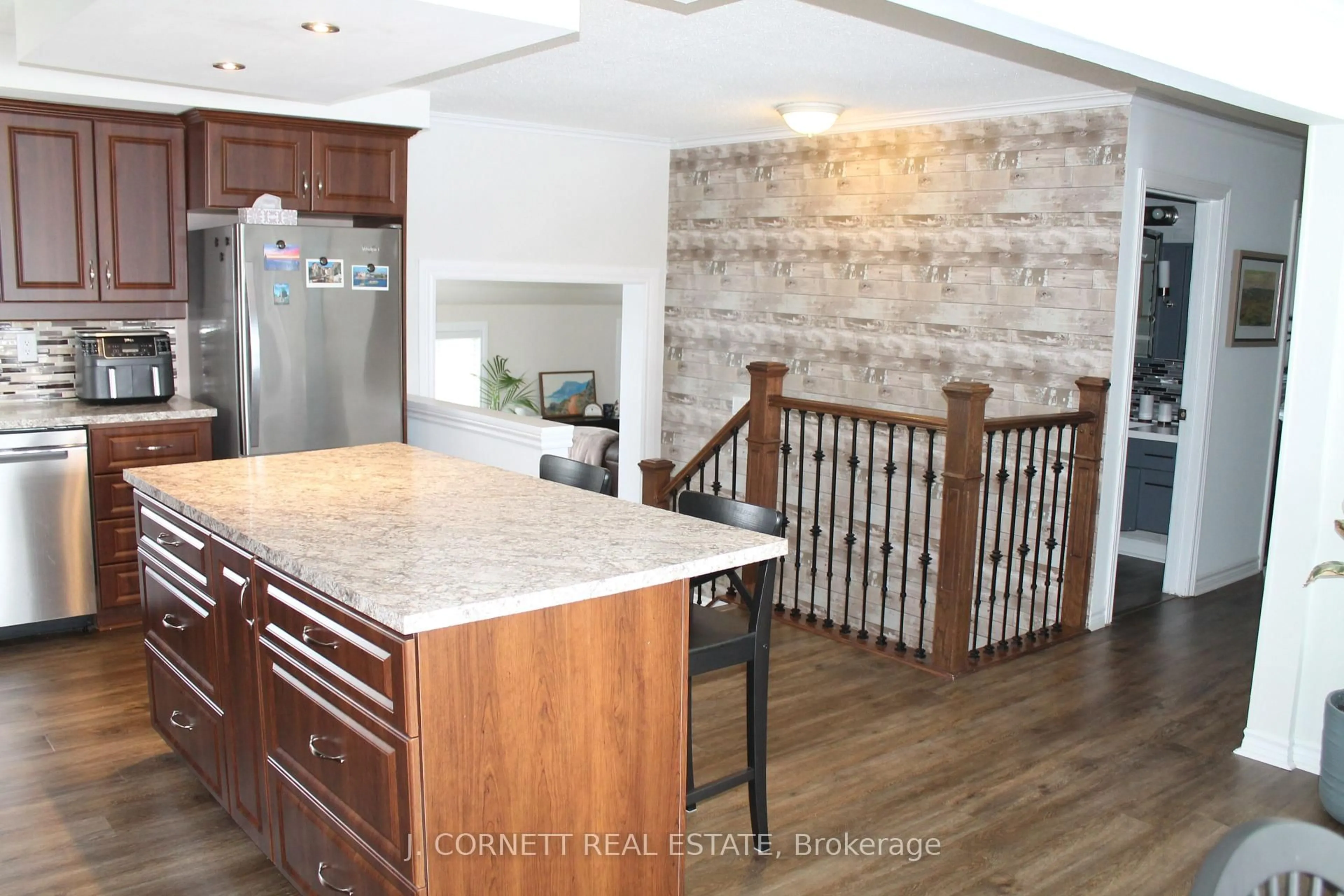 Open concept kitchen, ceramic/tile floor for 1120 Larin Ave, Cornwall Ontario K6H 4C6