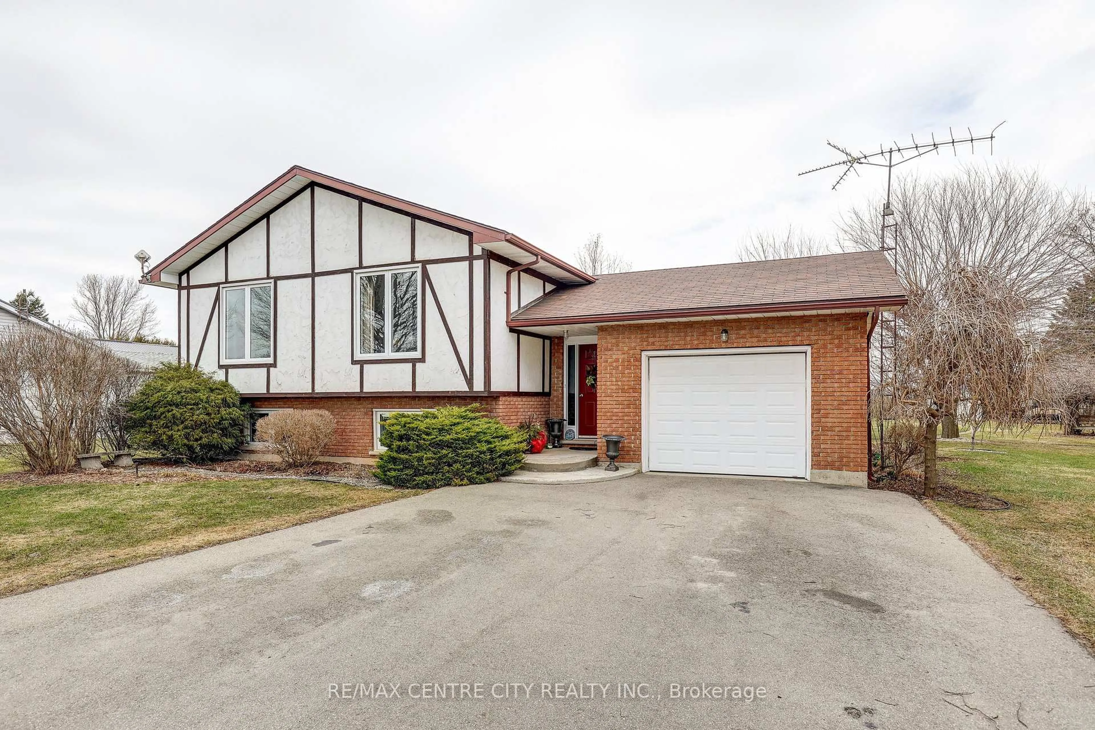 Home with brick exterior material, street for 312306 Dereham Line, South-West Oxford Ontario N4G 4G8