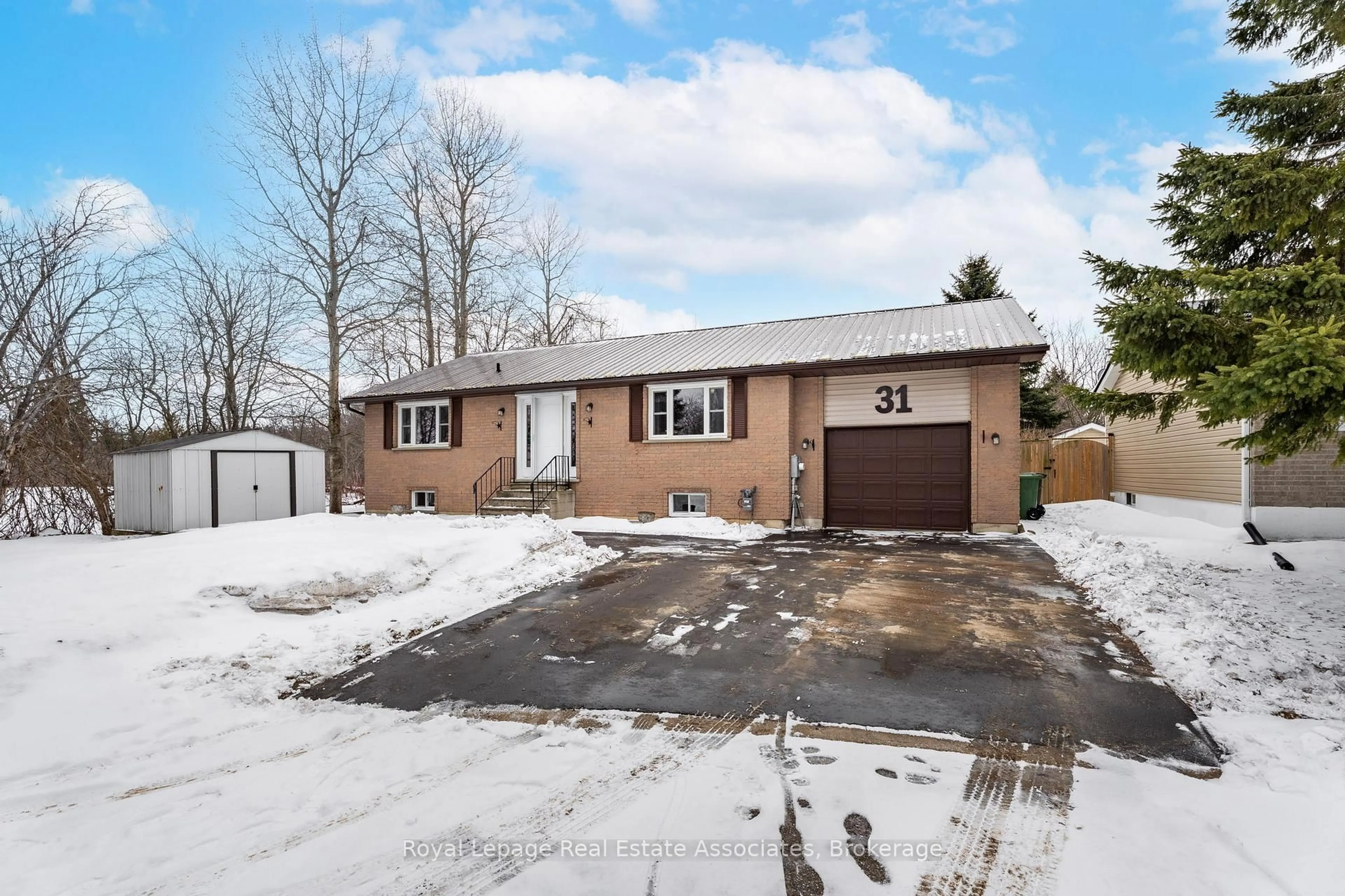 Home with brick exterior material, street for 31 Highpoint St, Southgate Ontario N0C 1B0