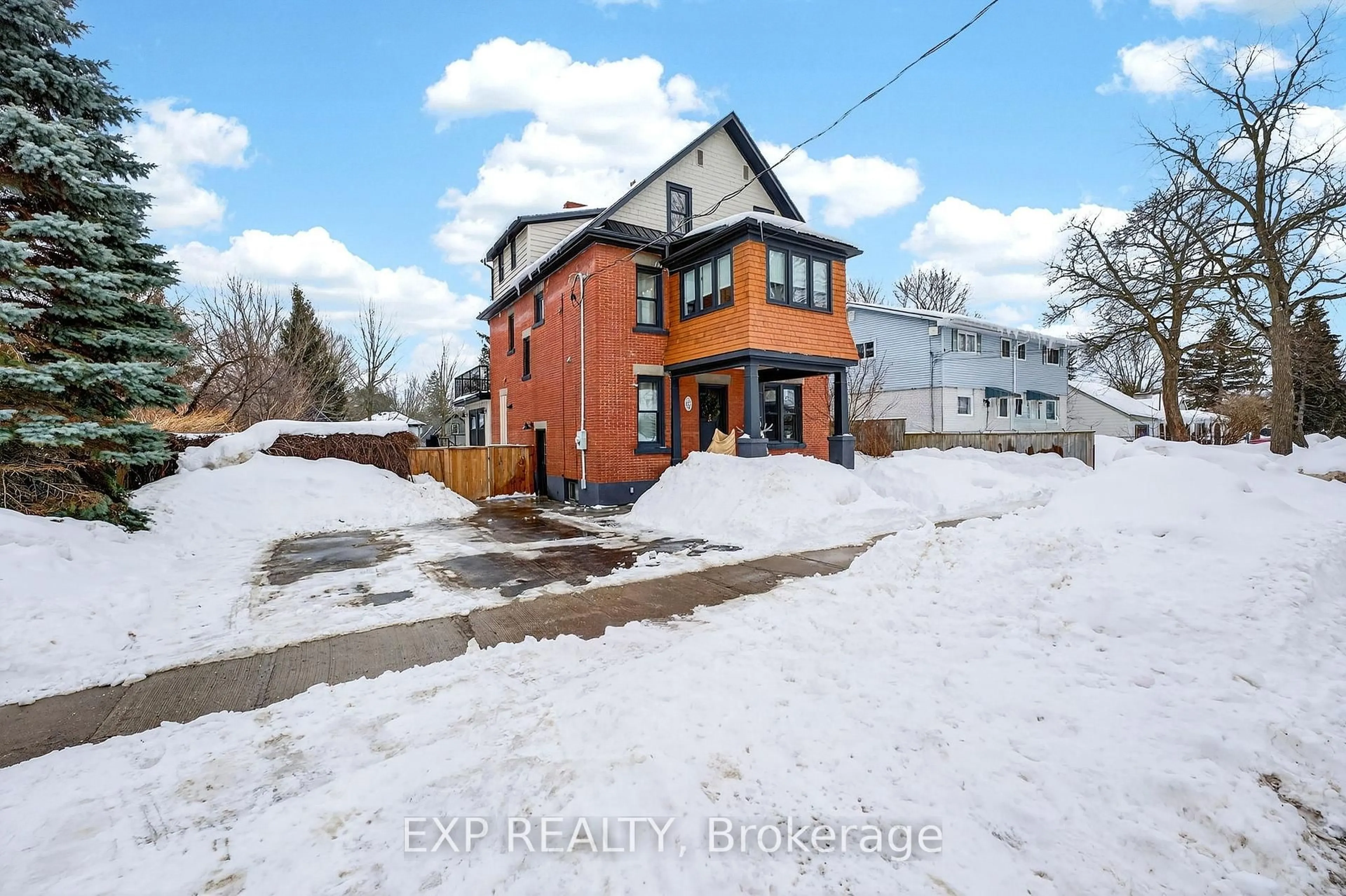 Home with brick exterior material, building for 16 Barker St, Prince Edward County Ontario K0K 2T0