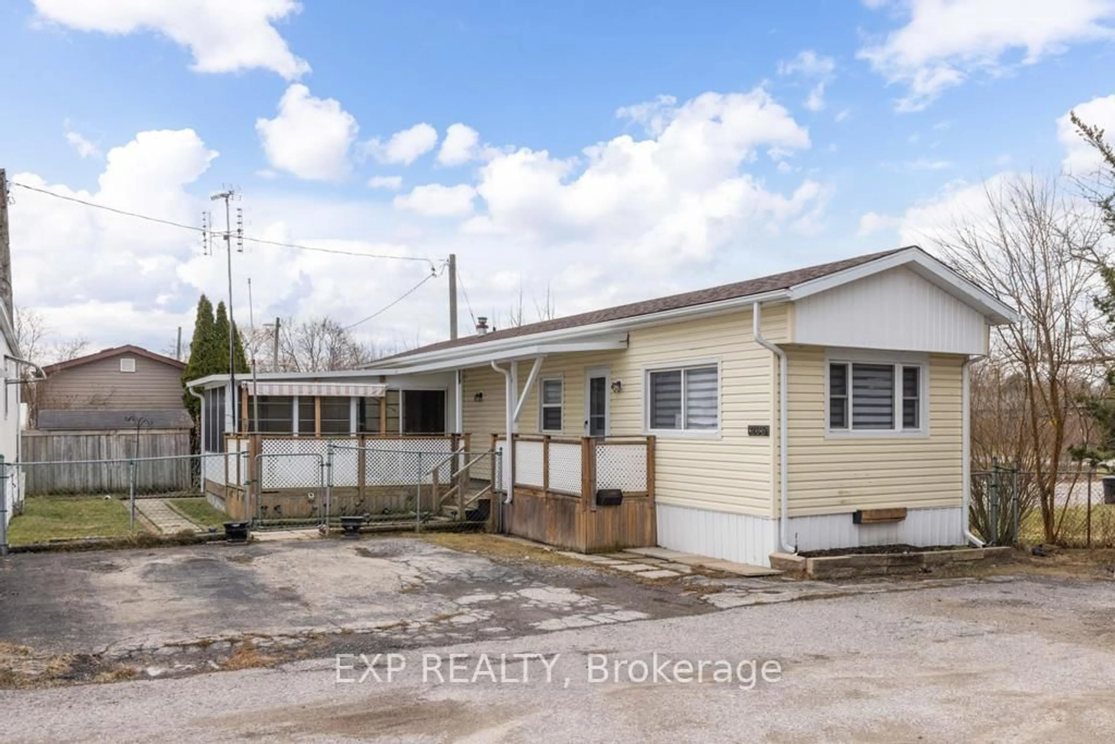 Unknown for 241 St. Paul St #206, St. Catharines Ontario L2S 2E5