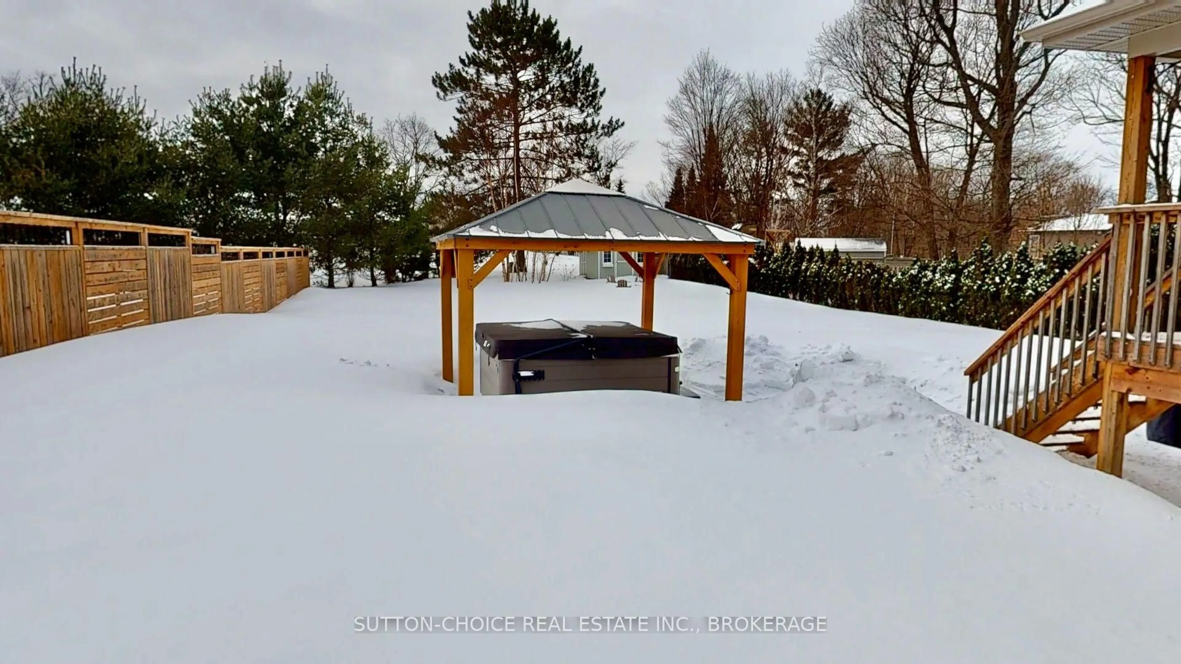 Patio, unknown for 23 Mapleridge Dr, North Bay Ontario P1C 1A2