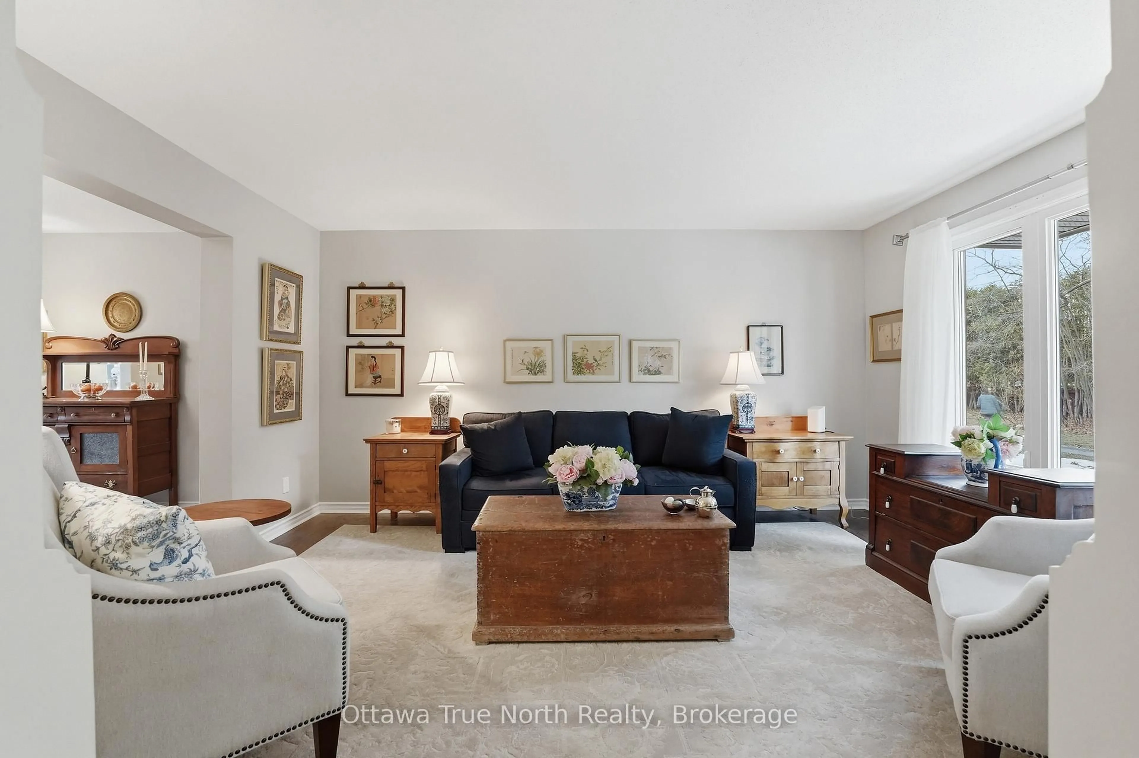 Living room with furniture, unknown for 21 Midland Cres #73, Ottawa Ontario K2H 8P6