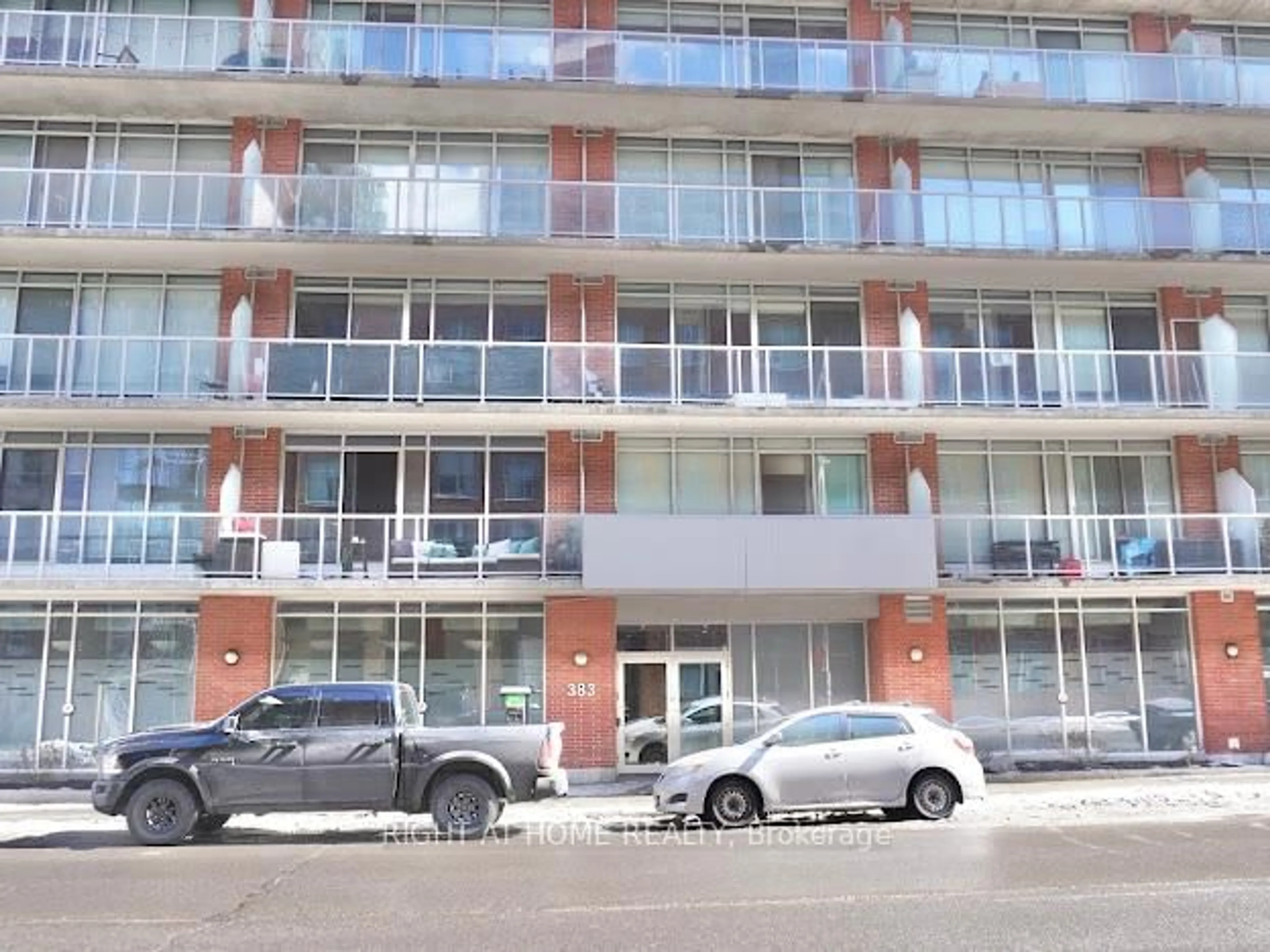 Balcony in the apartment, building for 383 Cumberland St #904, Ottawa Ontario K1N 1J7