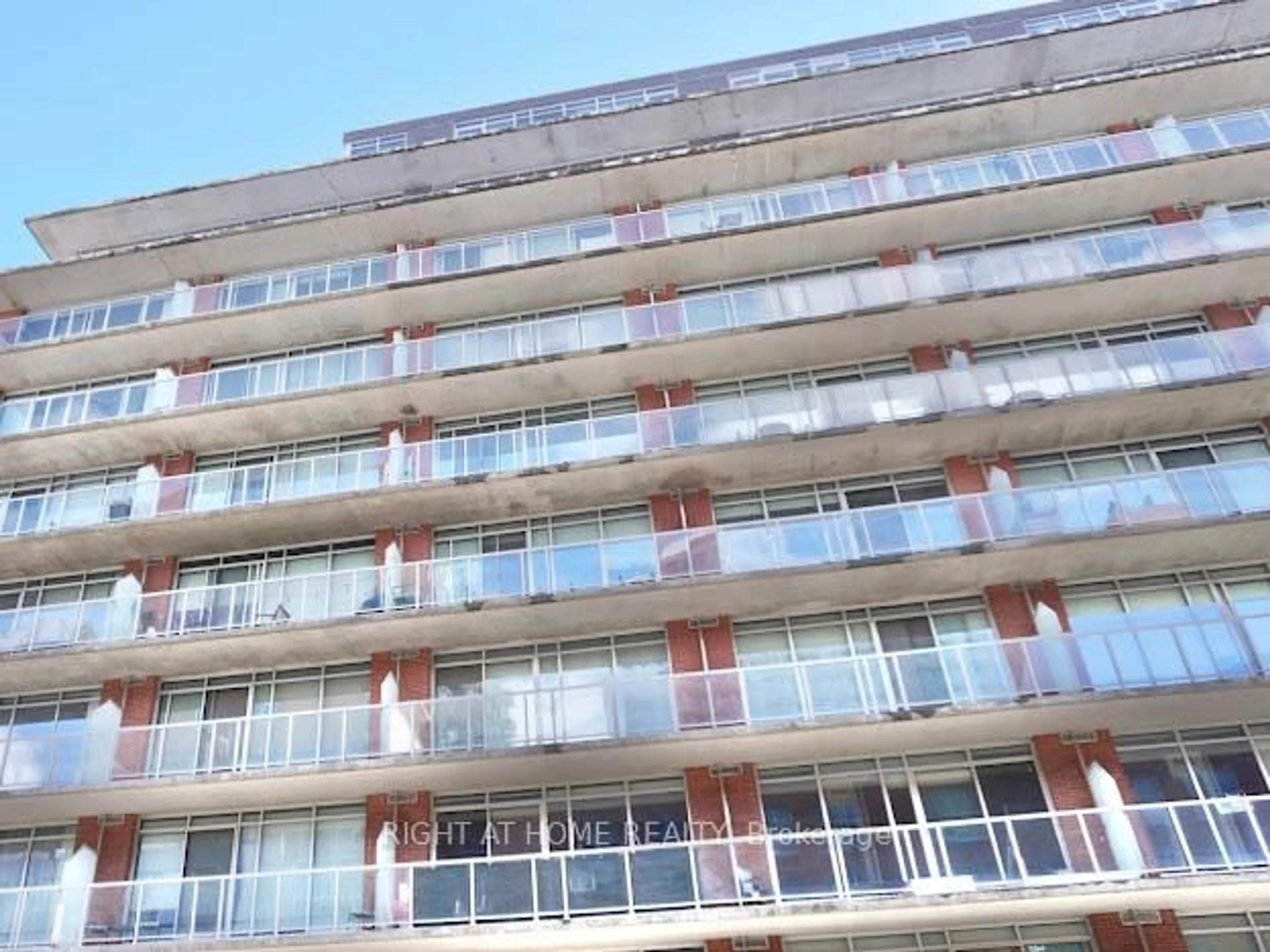 Balcony in the apartment, building for 383 Cumberland St #904, Ottawa Ontario K1N 1J7
