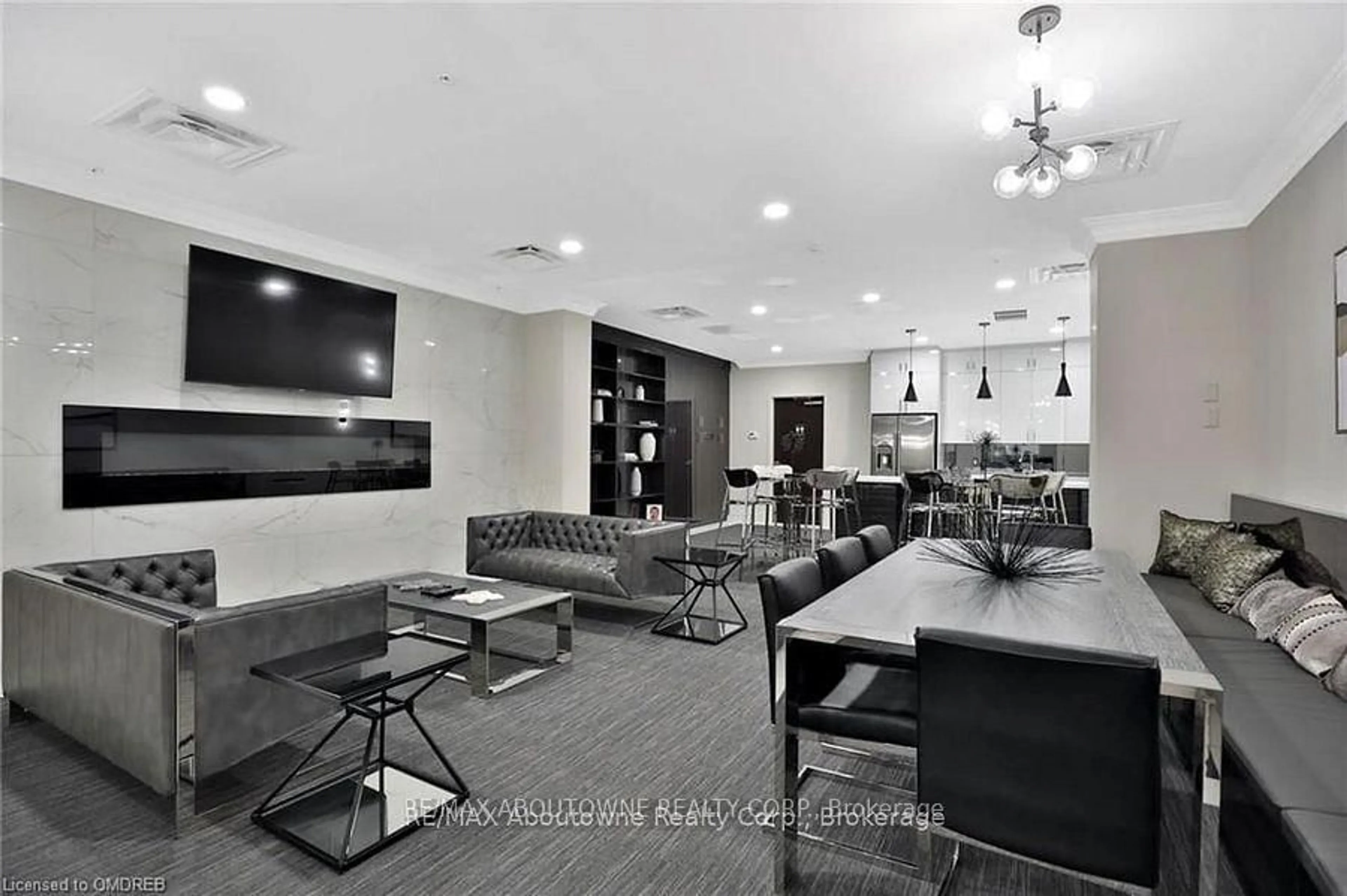 Lobby for 118 King St #419, Hamilton Ontario L8N 0A9