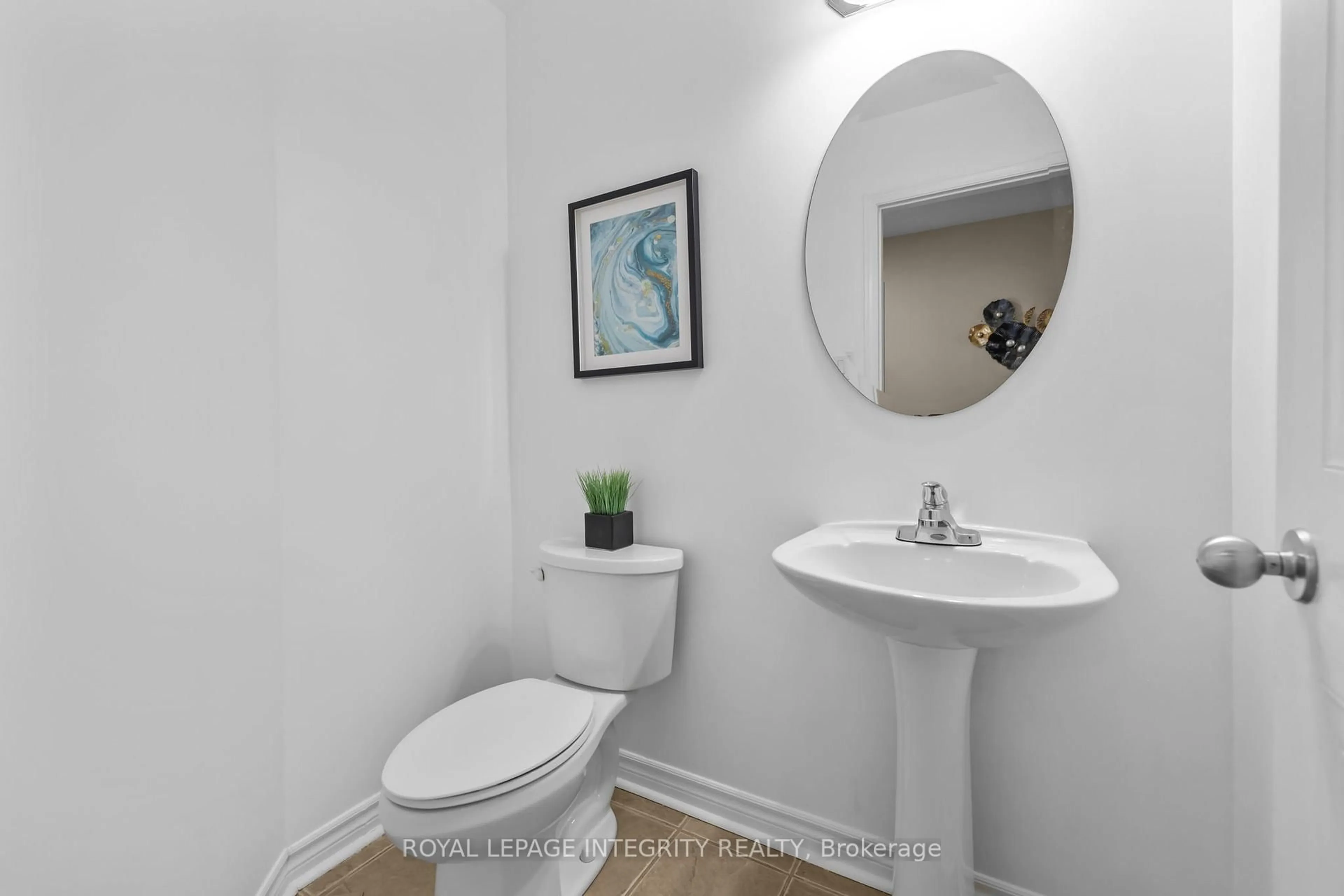 Standard bathroom, unknown for 35 Randall James Dr, Ottawa Ontario K2S 1L9