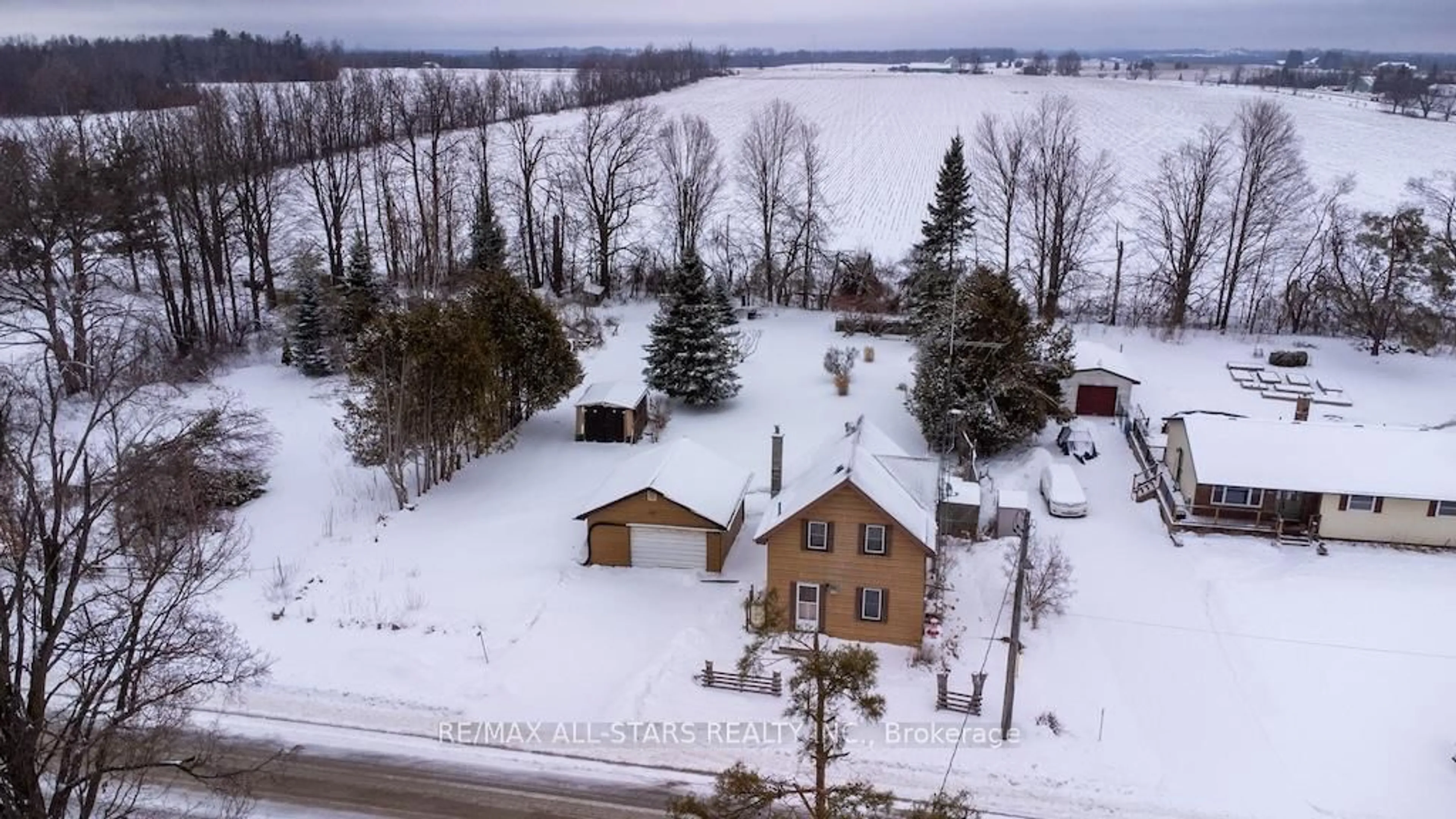 A pic from outside/outdoor area/front of a property/back of a property/a pic from drone, unknown for 534 Fenel Rd, Kawartha Lakes Ontario K0M 2T0